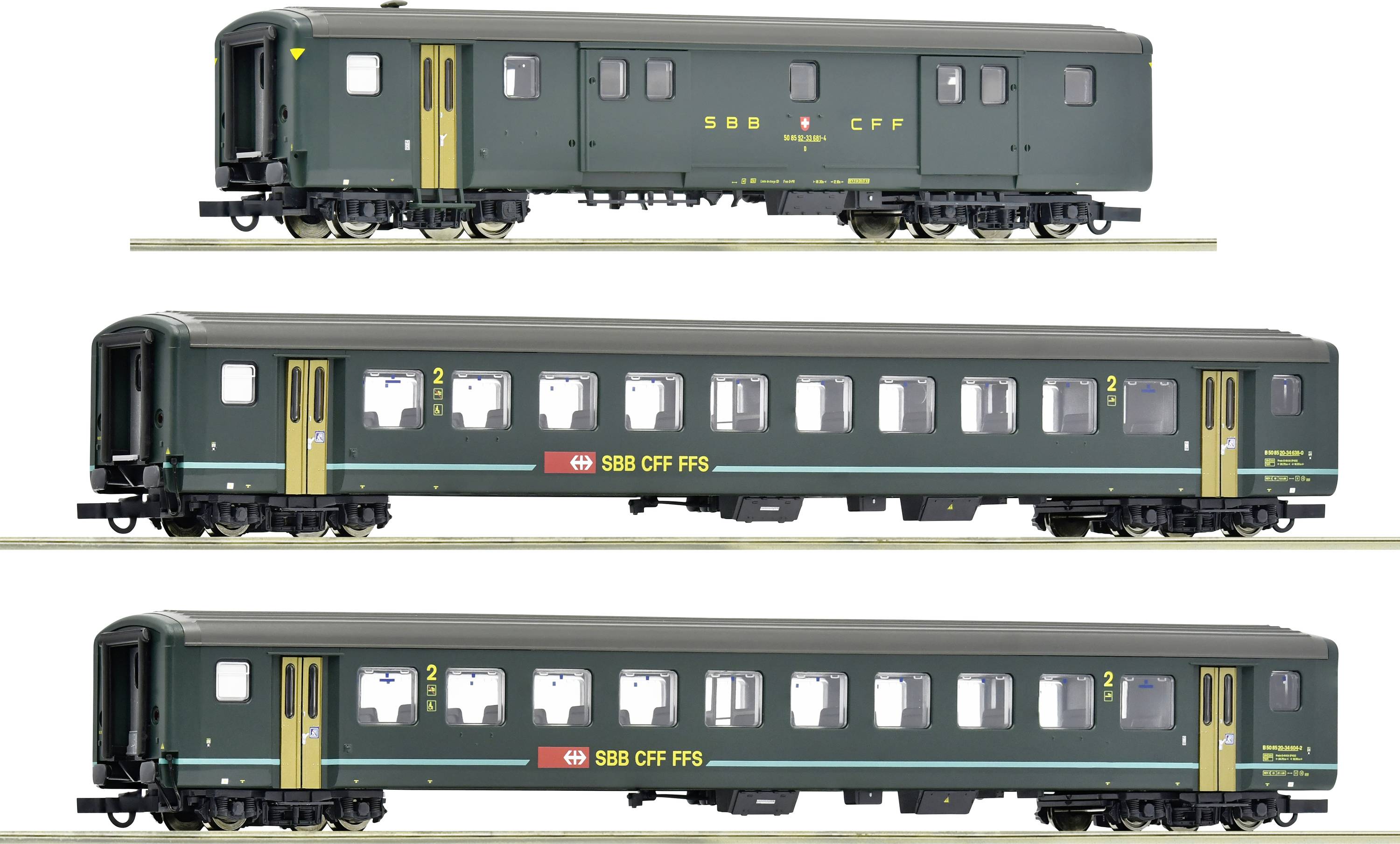Trois voitures de voyageurs de train miniature des CFF SBB FFS, peinture vert foncé classique, représentation détaillée des wagons pour collectionneurs.