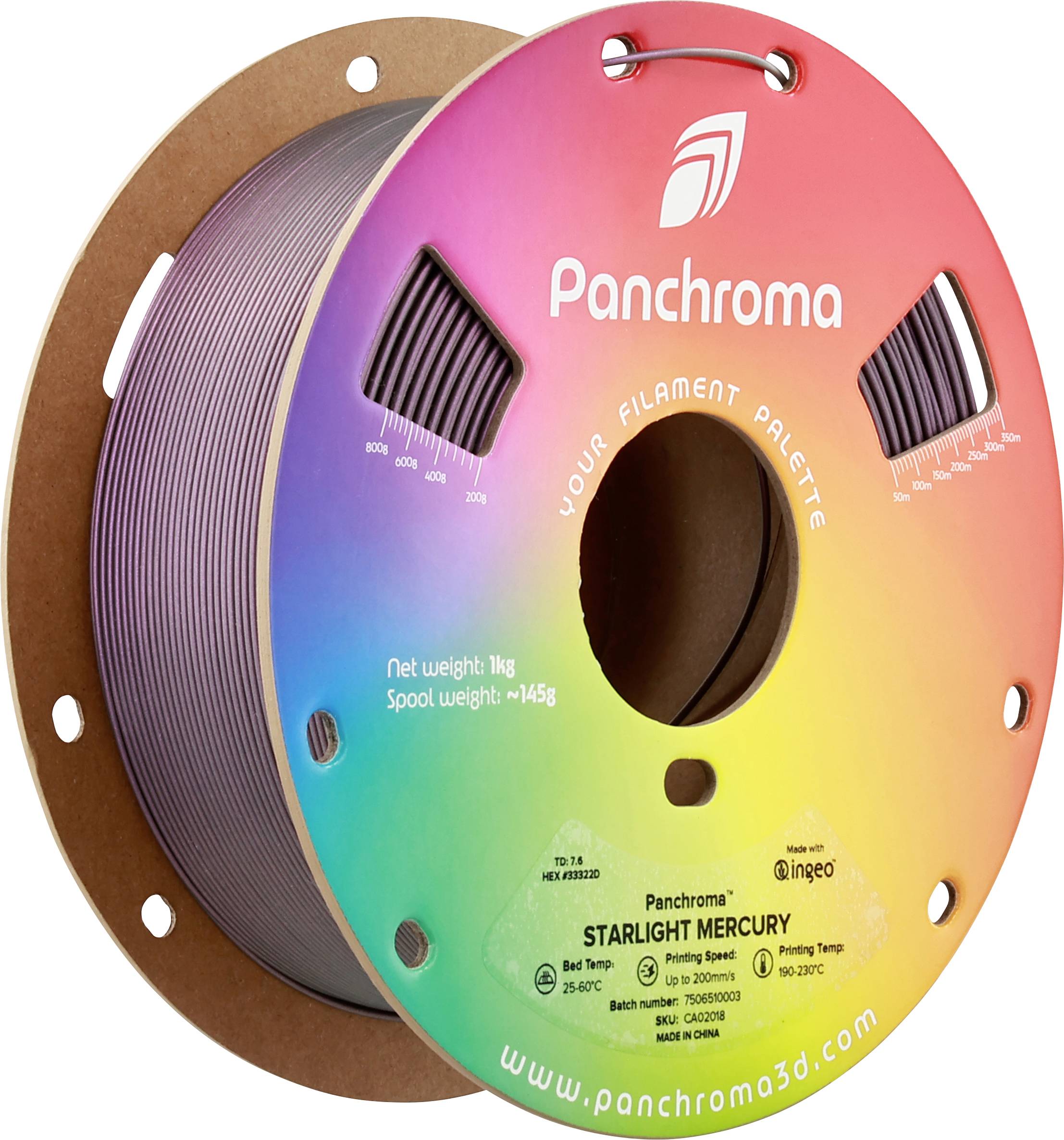 Une bobine colorée avec du filament d'imprimante 3D 'Panchroma', type 'Starlight Mercury'. Poids : 1 kg. Adresse web : www.panchroma3d.com.