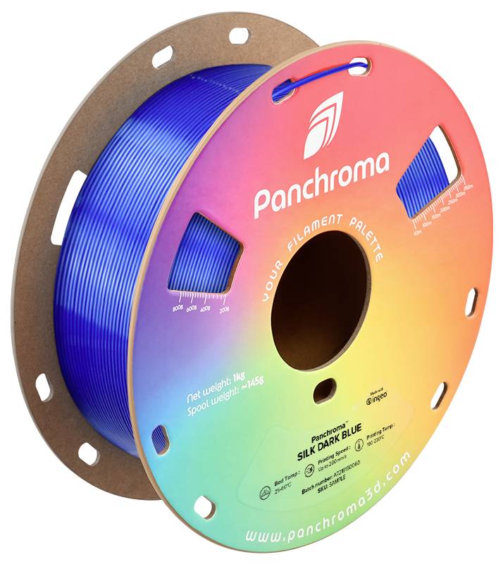 Filament d'imprimante 3D bleu sur une bobine aux couleurs arc-en-ciel avec l'inscription 'Silk Dark Blue', fabricant 'Panchroma'.