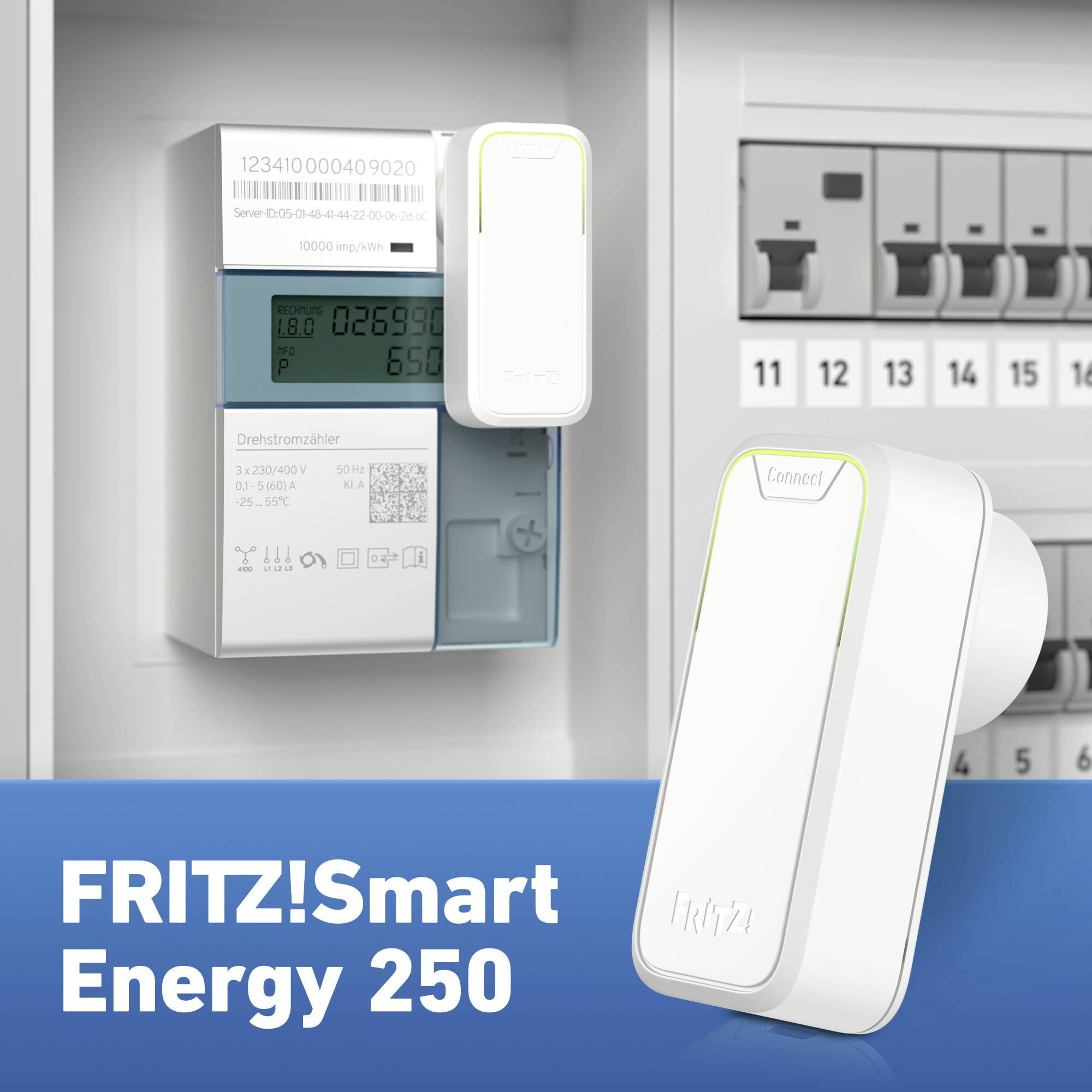 'FRITZ!Smart Energy 250' montre un appareil électronique dans un armoire électrique. À droite, plusieurs interrupteurs électriques sont visibles.