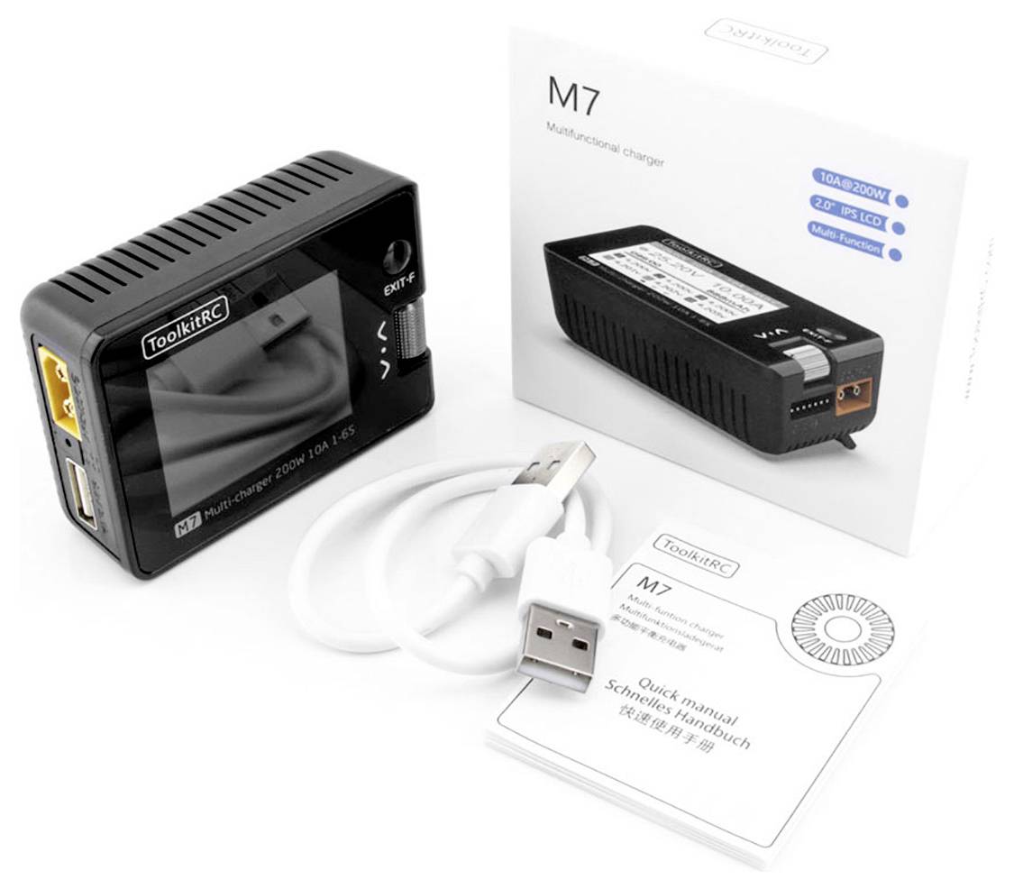 Un chargeur multifonctionnel 'M7' avec câble USB, un manuel d'utilisation et son emballage. Le chargeur dispose d'un écran et de plusieurs options de connexion.