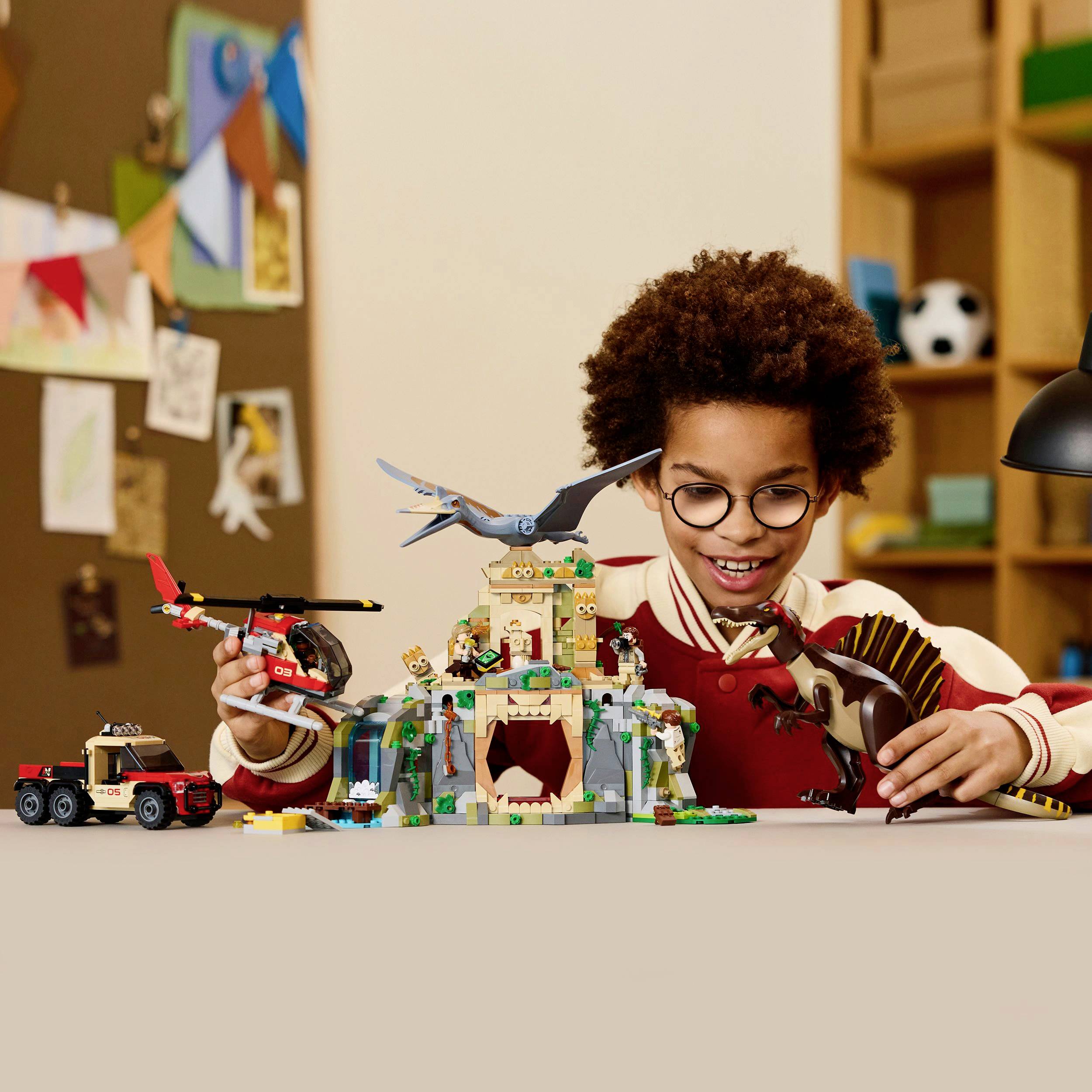 76976 LEGO® JURASSIC WORLD™ Spinosaurier & Quetzalcoatlus : utilisation en hélicoptère