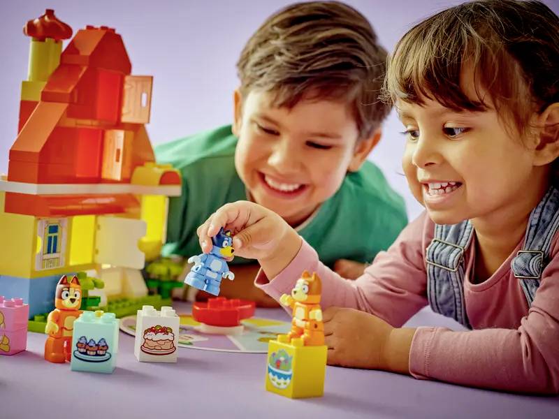 10459 LEGO® DUPLO Bluey Maison familiale de Blueys avec jeu de mémoire