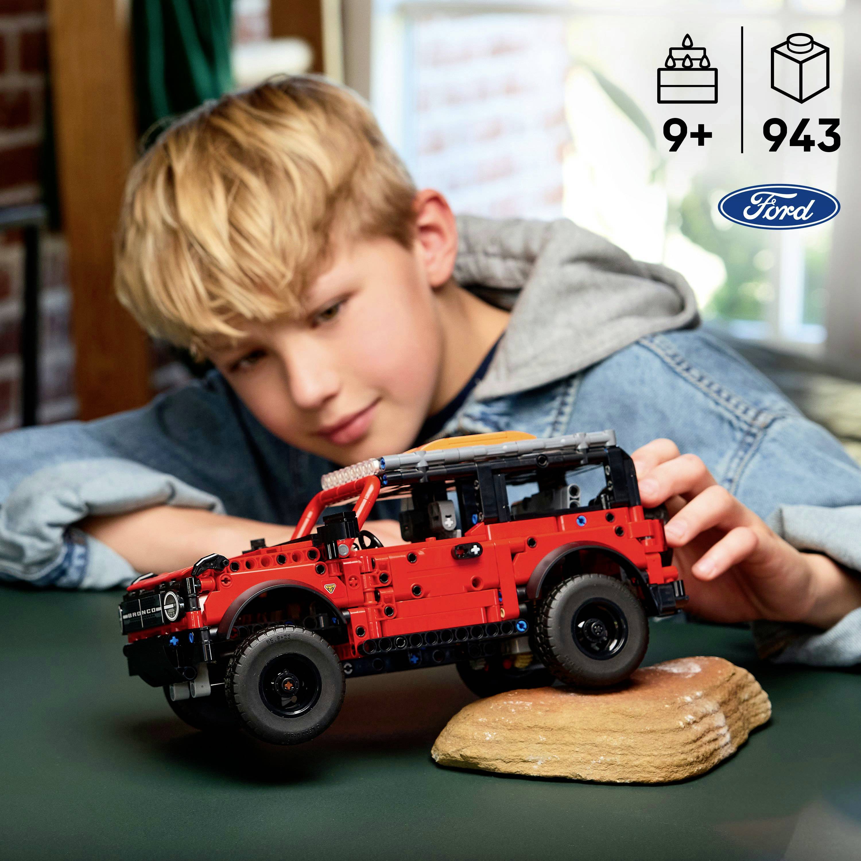 42213 LEGO® TECHNIC Ford Bronco® Offroader