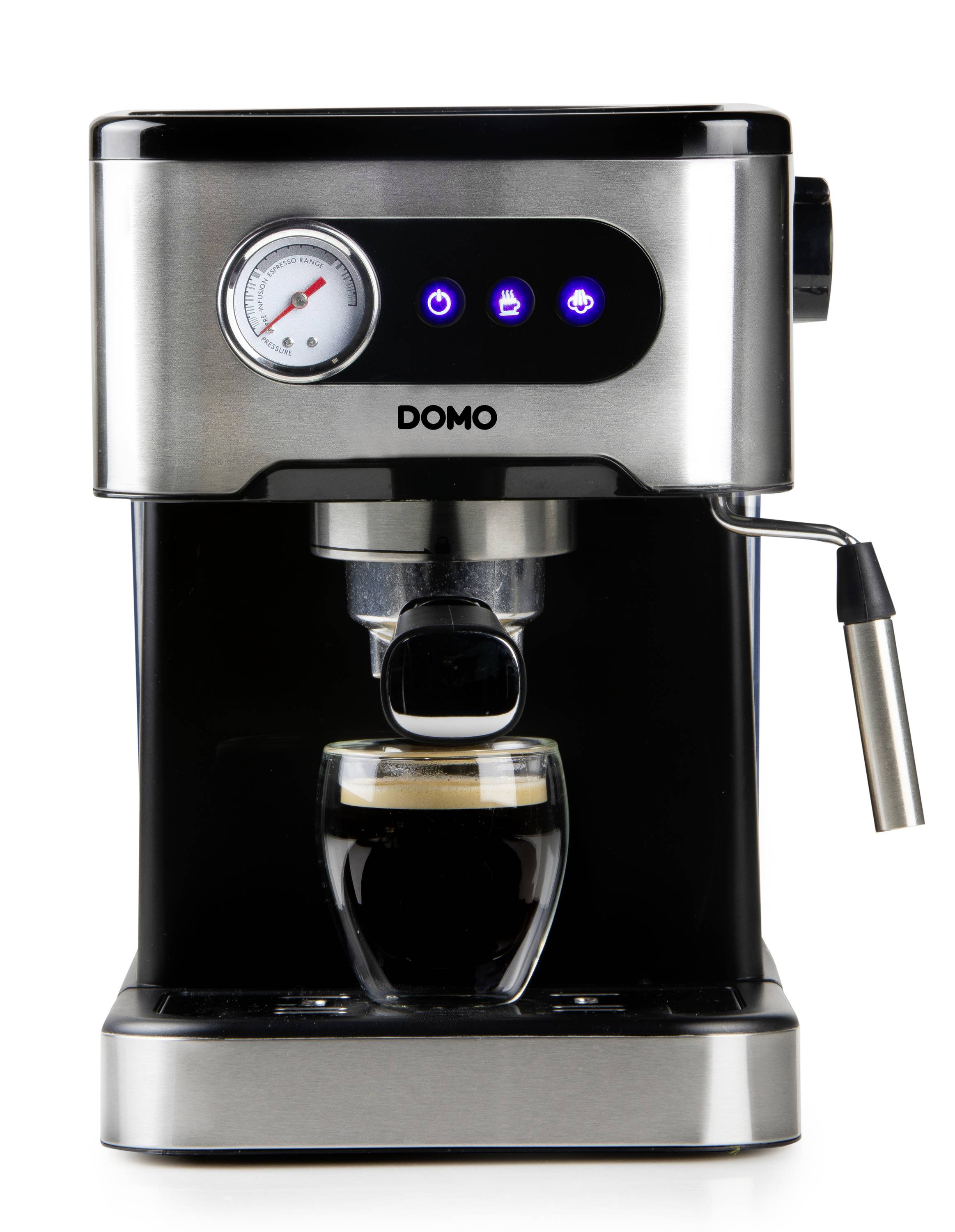 Machine à espresso avec repose-tasses et buse à vapeur ; prépare un espresso.