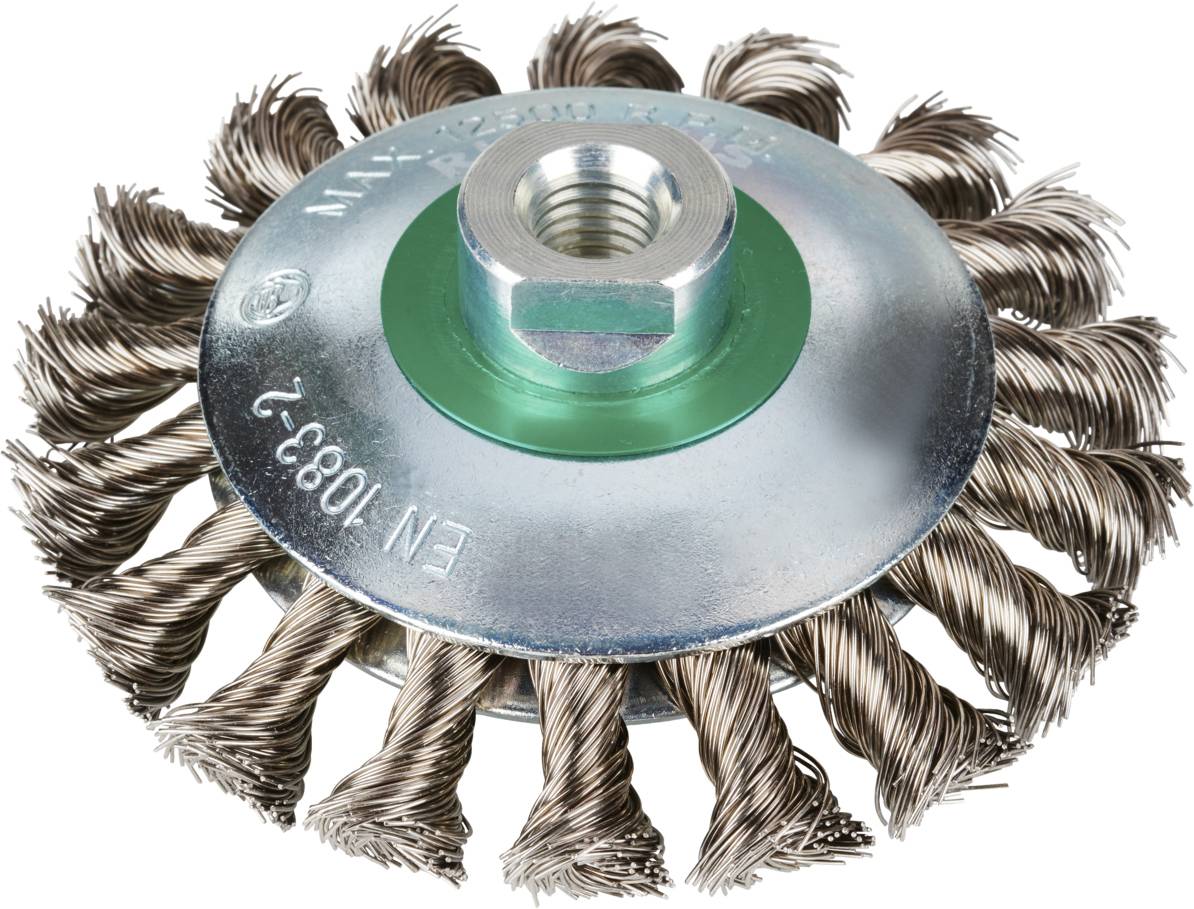 Brosse métallique ronde avec fils d'acier tressés et support en métal. Utilisée pour nettoyer les surfaces métalliques.
