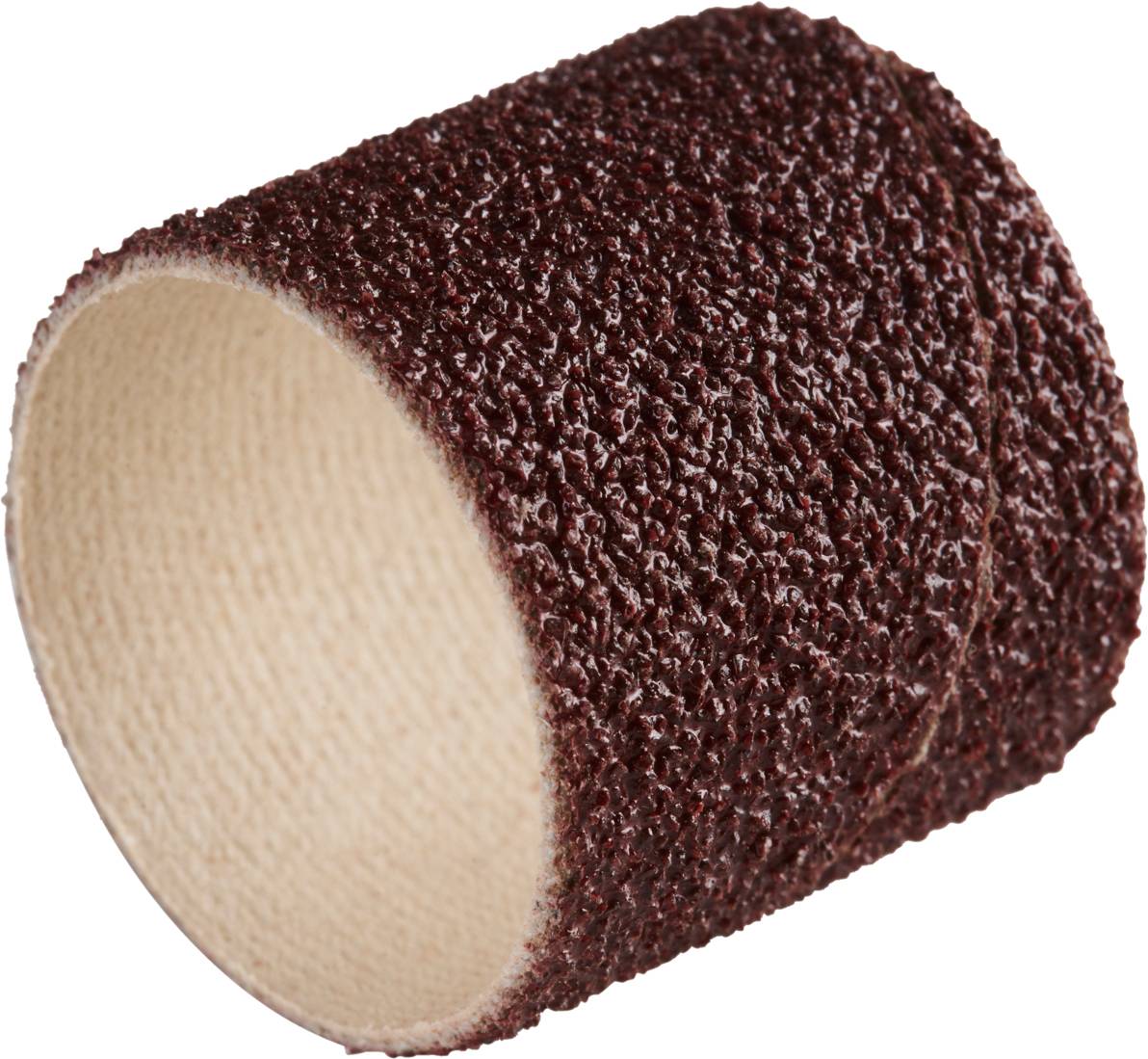 Une bande abrasive marron à grain grossier, de forme cylindrique, utilisée pour le traitement de surface ou le ponçage de matériaux.