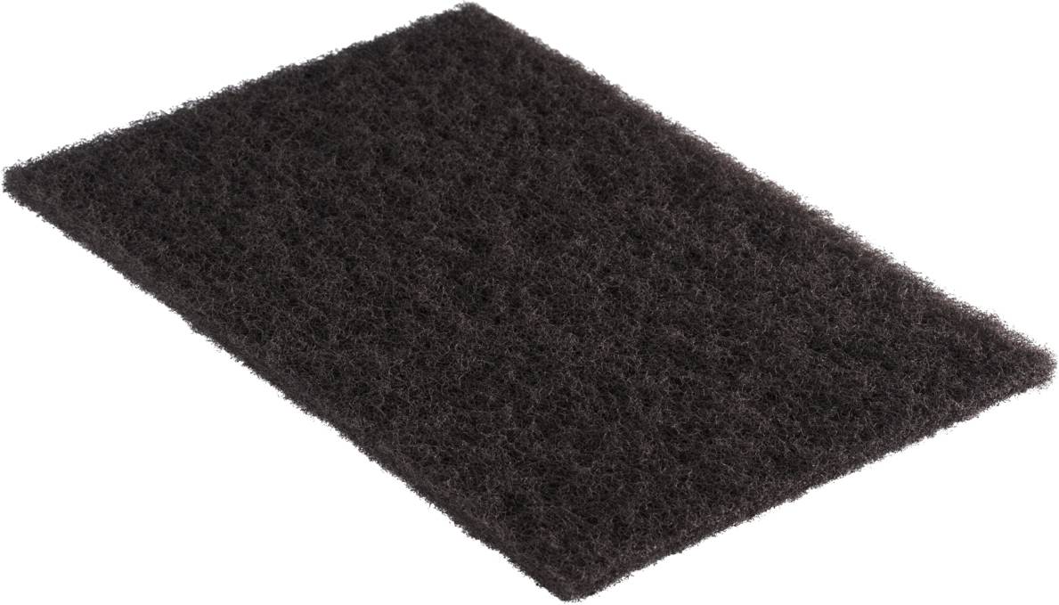 Un tampon de nettoyage rectangulaire noir à la texture légère et pelucheuse, utilisé pour le traitement ou le nettoyage de surface.