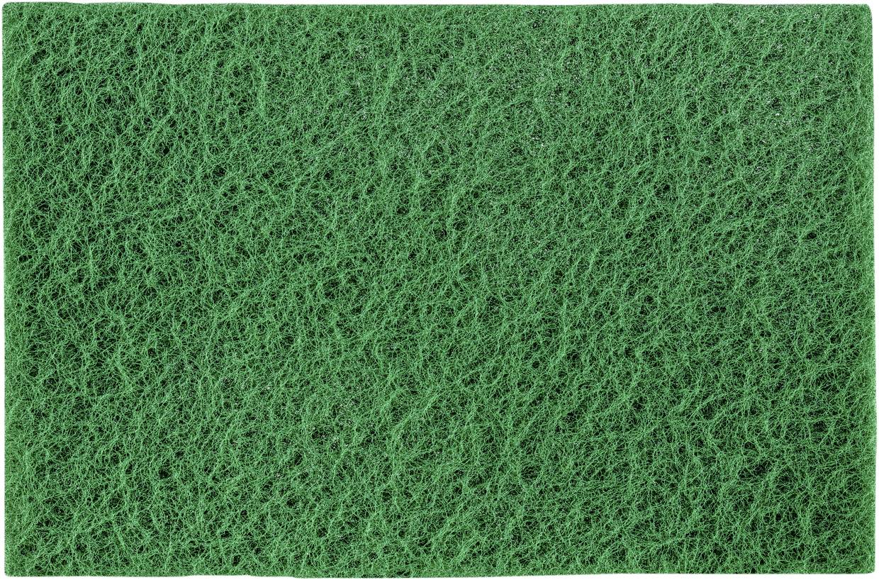 Une éponge verte à récurer avec une texture grossière et fibreuse. Adaptée pour nettoyer des surfaces très sales.