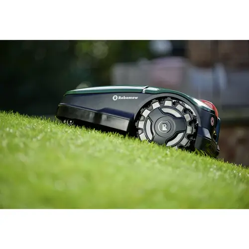 Robomow RKS 800 Tondeuse robot Conçu pour surface max. 800 m² Robomow RKS 800 Tondeuse robot Conçu pour surface max. 800 m²