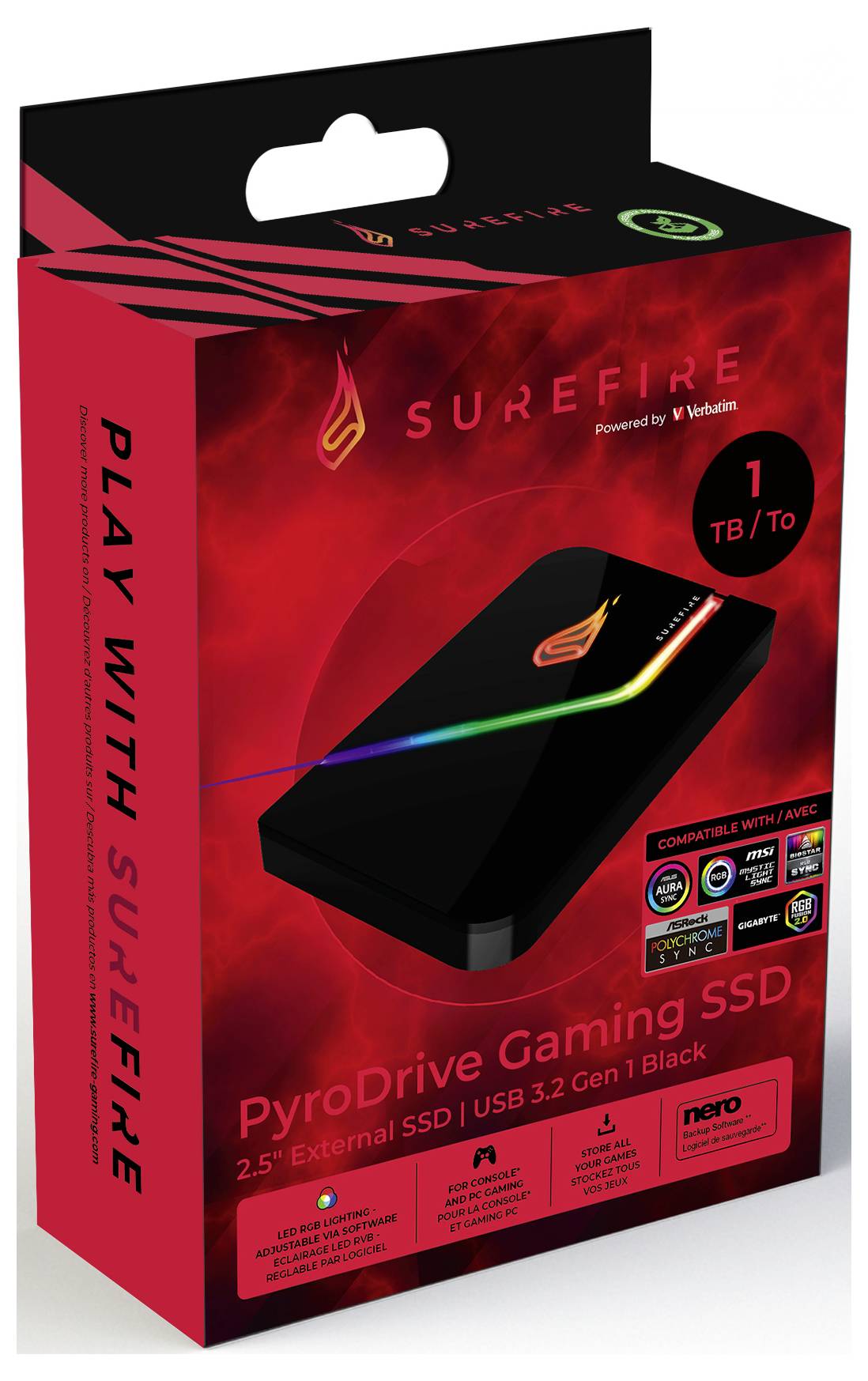 Emballage d'un SSD externe de la marque Surefire. Inscription : « PyroDrive Gaming SSD, 1 To ». USB 3.2 Gen 1. Compatible PC/Console.