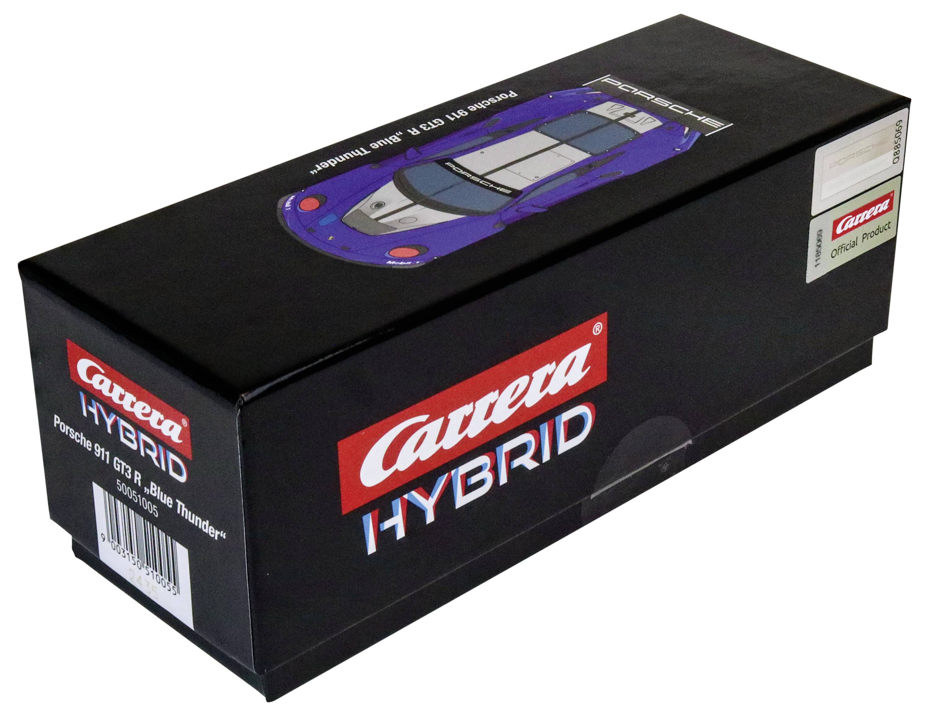 Emballage noire d'un modèle réduit Carrera Hybrid, présentant un modèle Porsche 911 GT1 