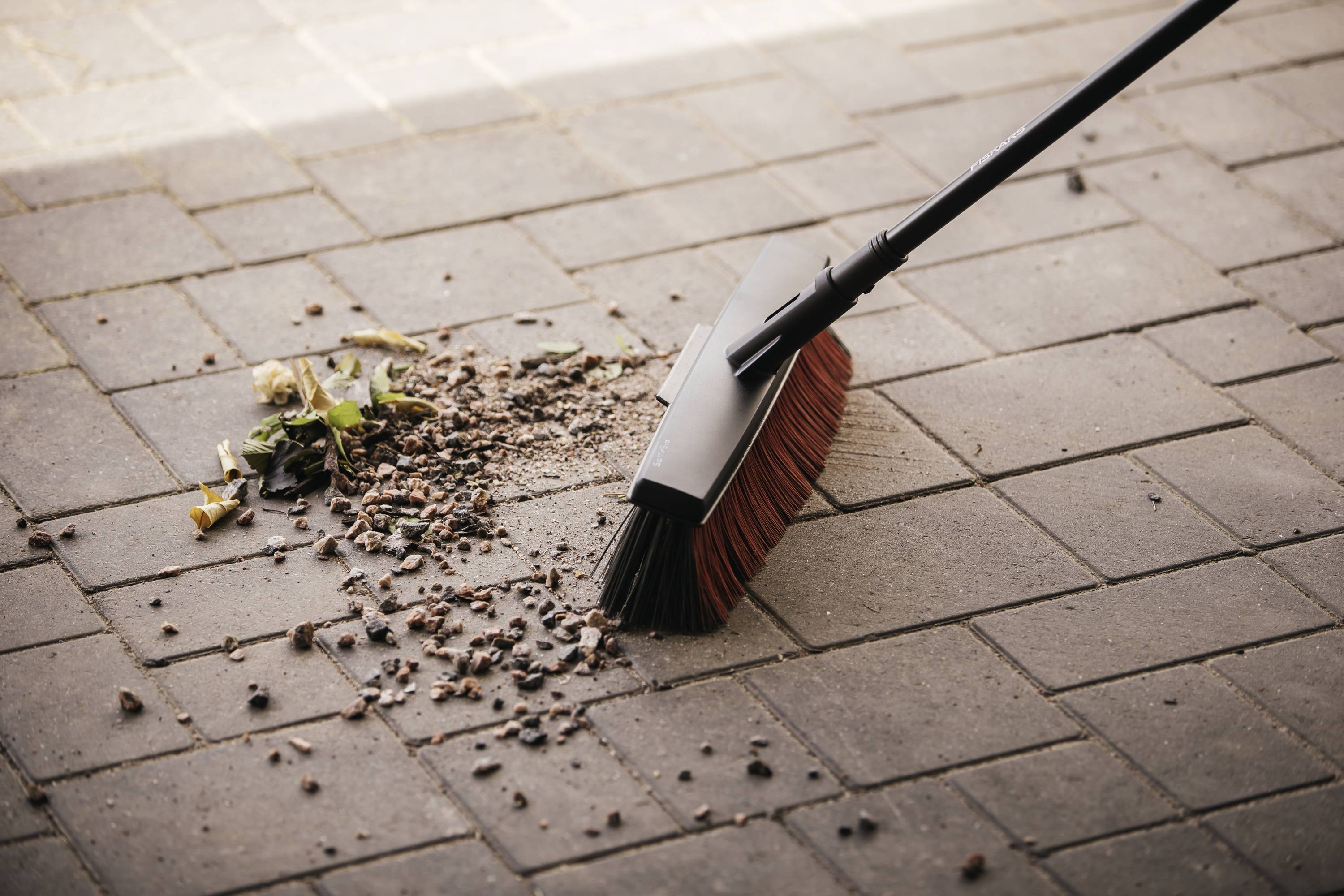 Fiskars 1025931 Balai Largeur de travail 470 mm