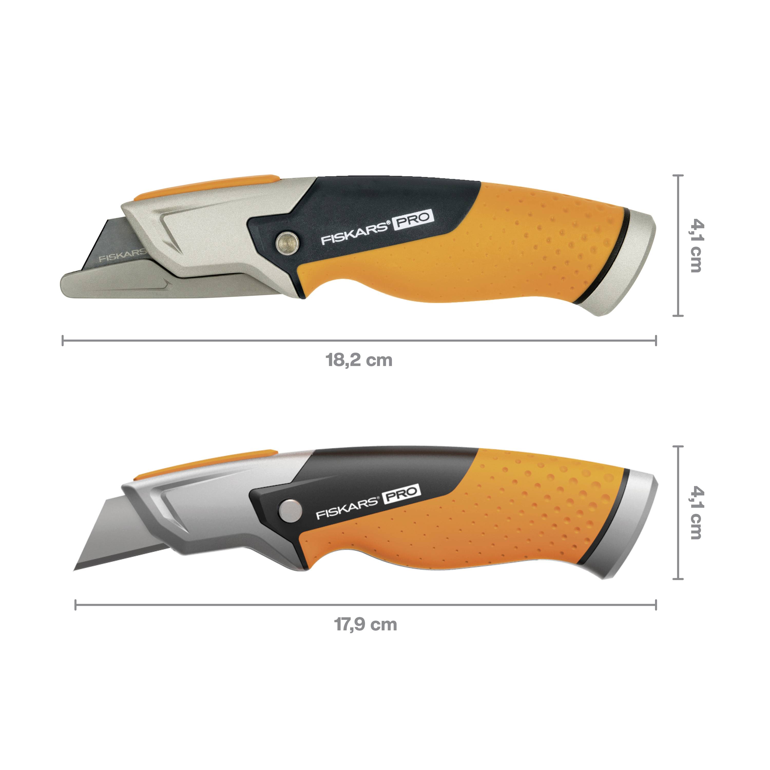 Deux couteaux de sécurité Fiskars de tailles différentes avec manche orange, dimensions : 18,2 cm et 17,9 cm de long, tous deux hauts de 4,1 cm.