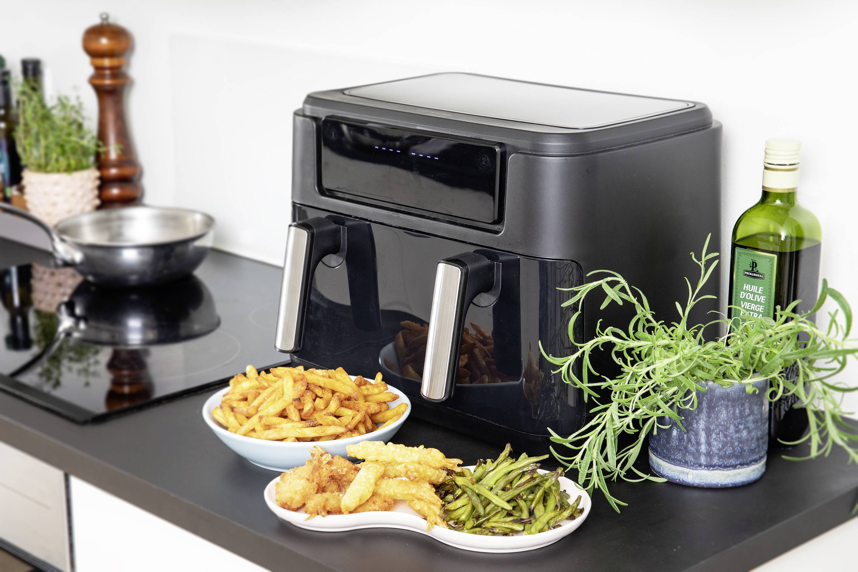 Gastronoma 18290008 Friteuse à air chaud 10 l 2400 W revêtement anti-adhésif, avec écran, fonction minuteur noir