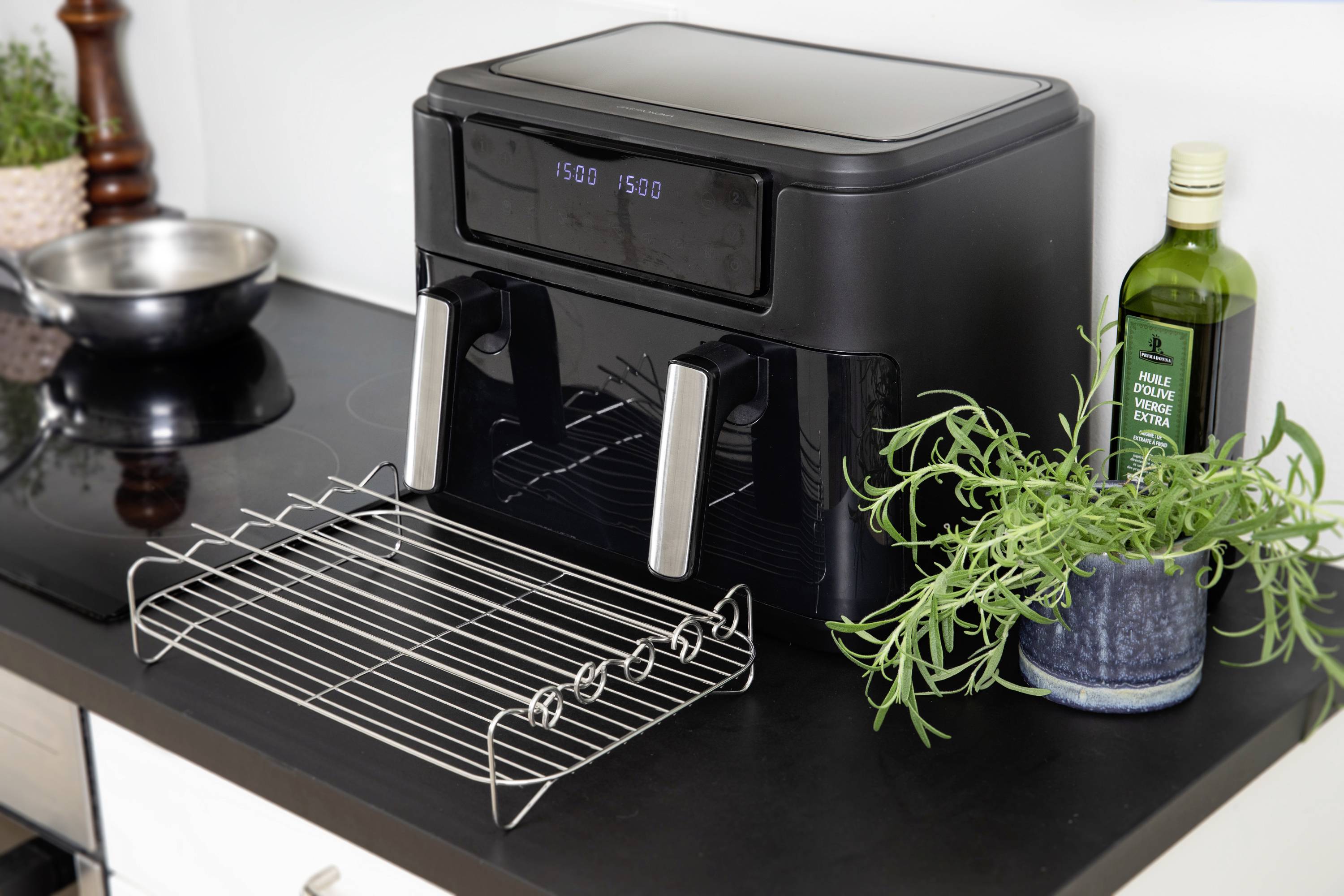 Gastronoma 18290008 Friteuse à air chaud 10 l 2400 W revêtement anti-adhésif, avec écran, fonction minuteur noir