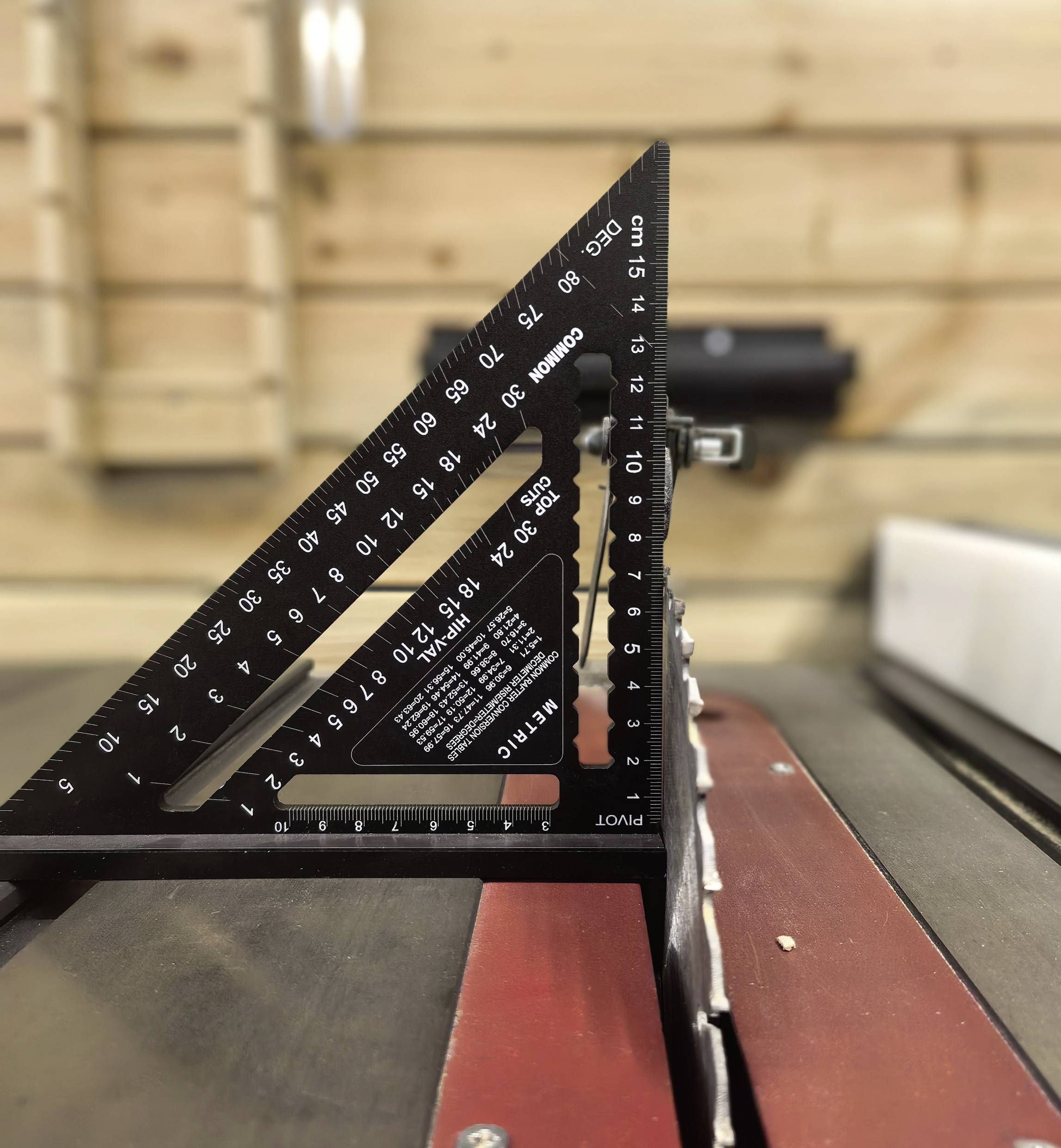 Dasqua 1804-0710 Équerre à chevrons 90 °