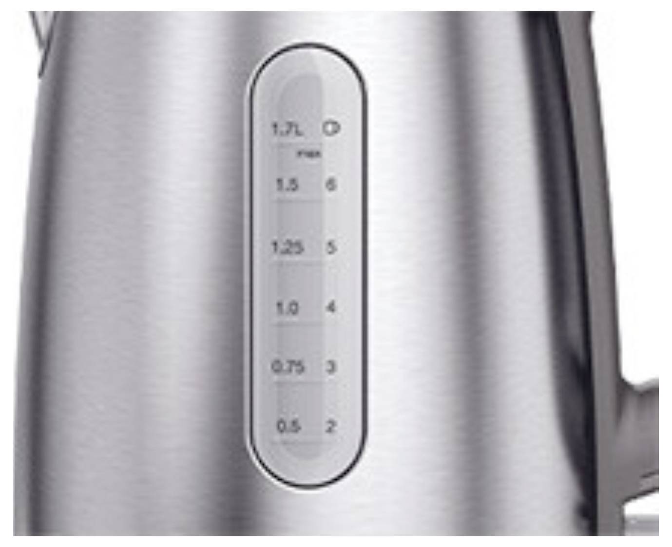 Un gros plan sur une bouilloire en acier inoxydable avec un indicateur de niveau d'eau indiquant des mesures de 0,5 L à 1,7 L.
