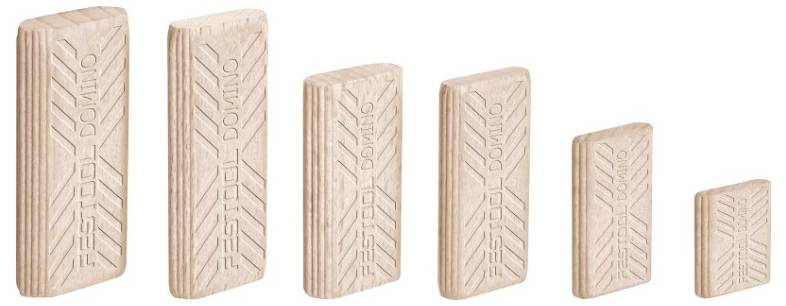 Six biscuits en bois pour assemblage, de différentes tailles, alignés de la plus grande à la plus petite, chacun portant le mot « biscuit ».