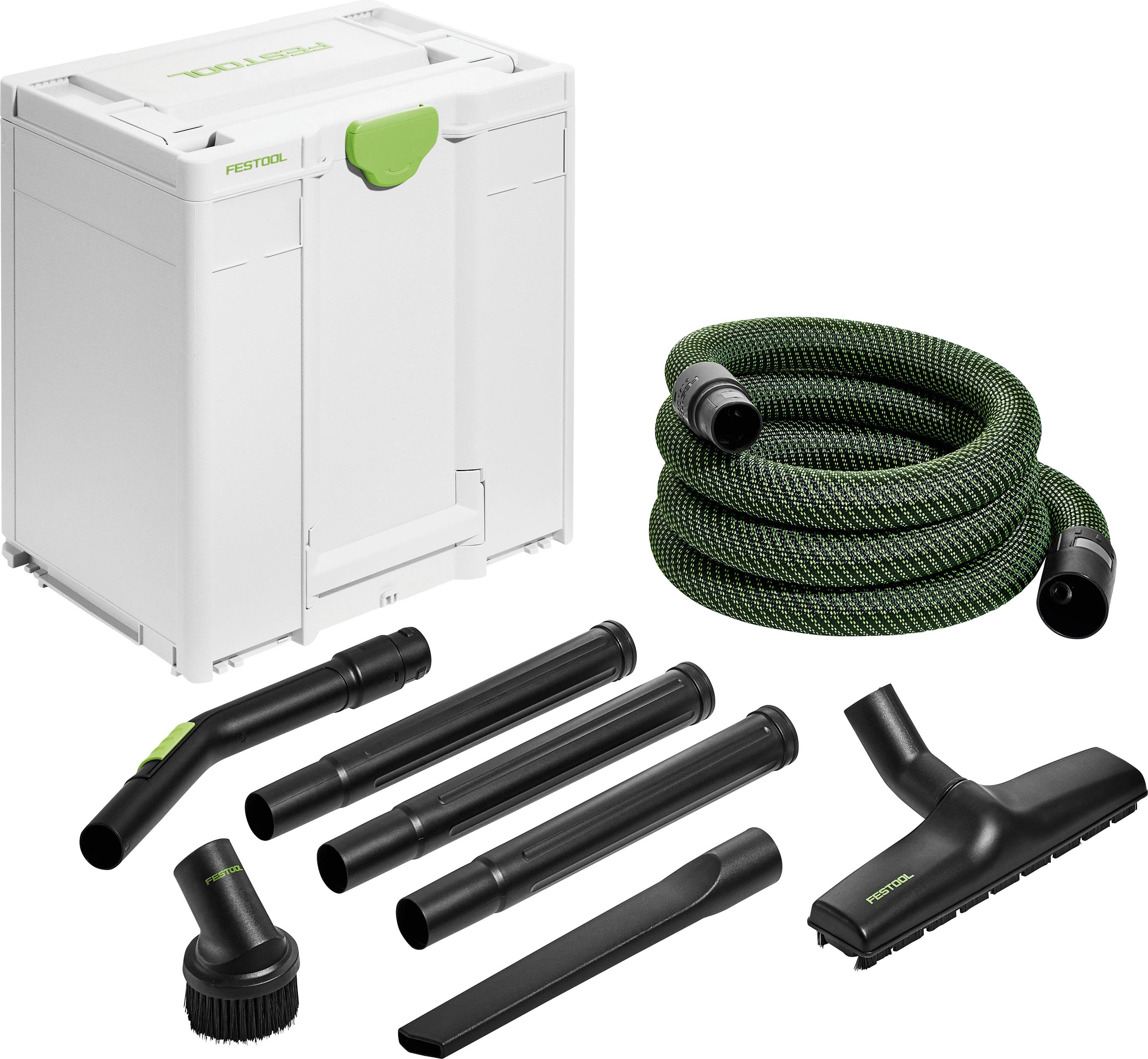 « Un tuyau d'aspirateur et plusieurs outils de fixation disposés à côté d'un boîtier de rangement blanc. Le tuyau est enroulé et les outils présentent des formes variées. »
