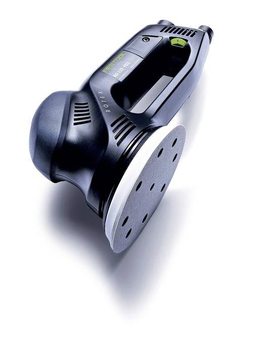 Une ponceuse électrique portable avec un plateau de ponçage circulaire à multi-trous, conçue pour lisser les surfaces. Corps noir avec une poignée ergonomique.