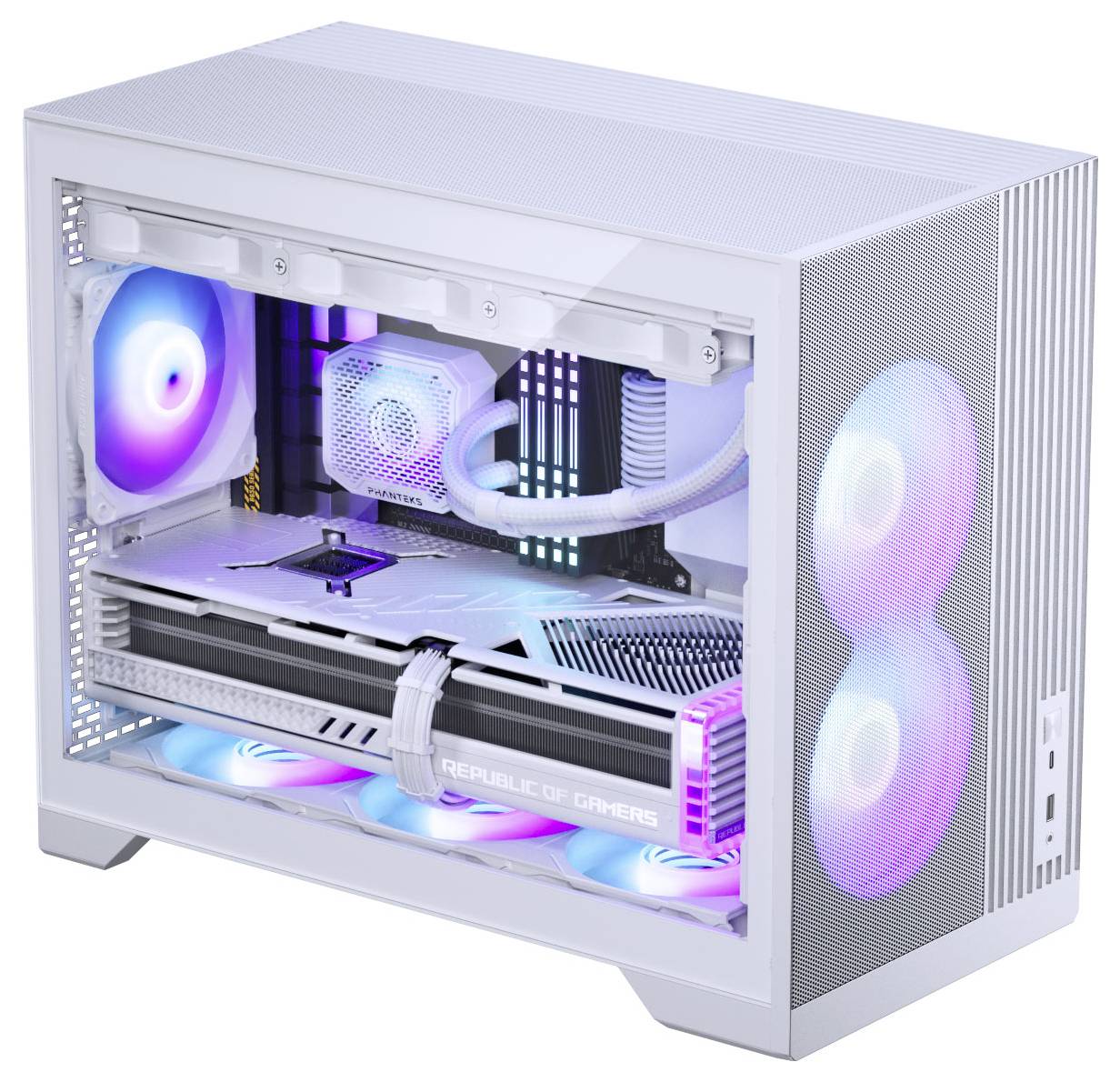 Un PC gaming blanc avec un éclairage RVB est présenté, doté d'un système de refroidissement à multi-ventilateur, une carte graphique visible, et un panneau latéral transparent.