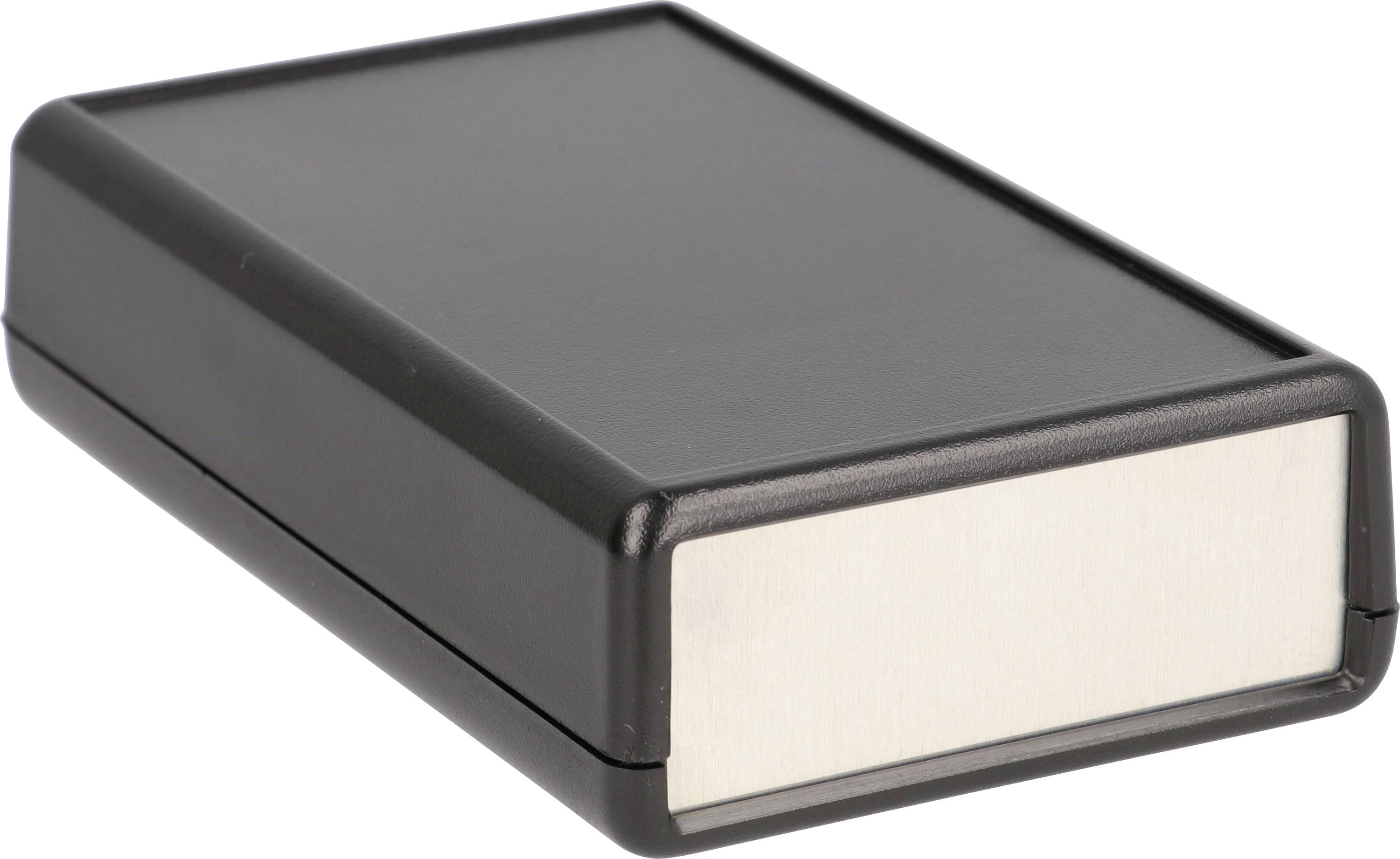 Un petit boîtier électronique rectangulaire noir avec une finition brillante et un panneau avant blanc, couramment utilisé pour loger des cartes de circuit imprimé.
