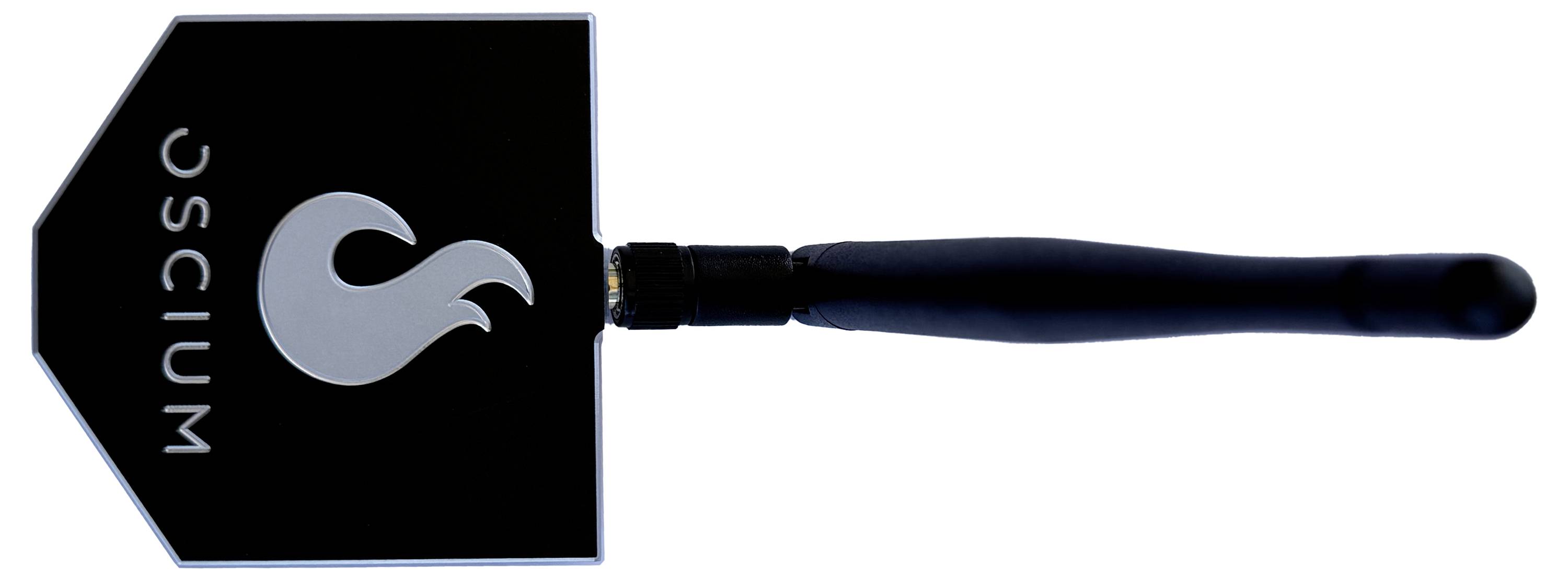 Antenne directionnelle en noir et blanc avec une icône de flamme, étiquetée « OSCIUM ».