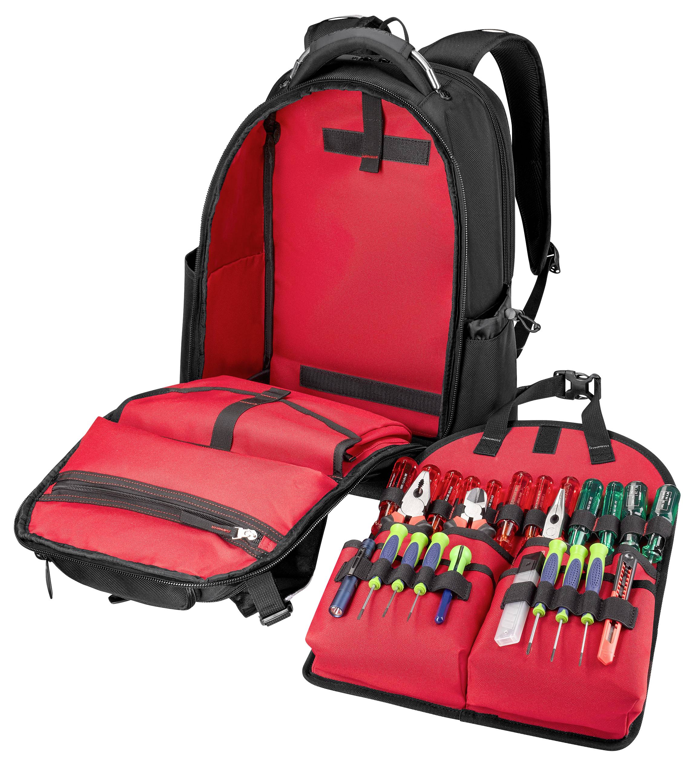 Un sac à dos noir et rouge conçu pour le rangement des outils est complètement ouvert, révélant plusieurs poches et divers outils à main soigneusement organisés à l'intérieur.