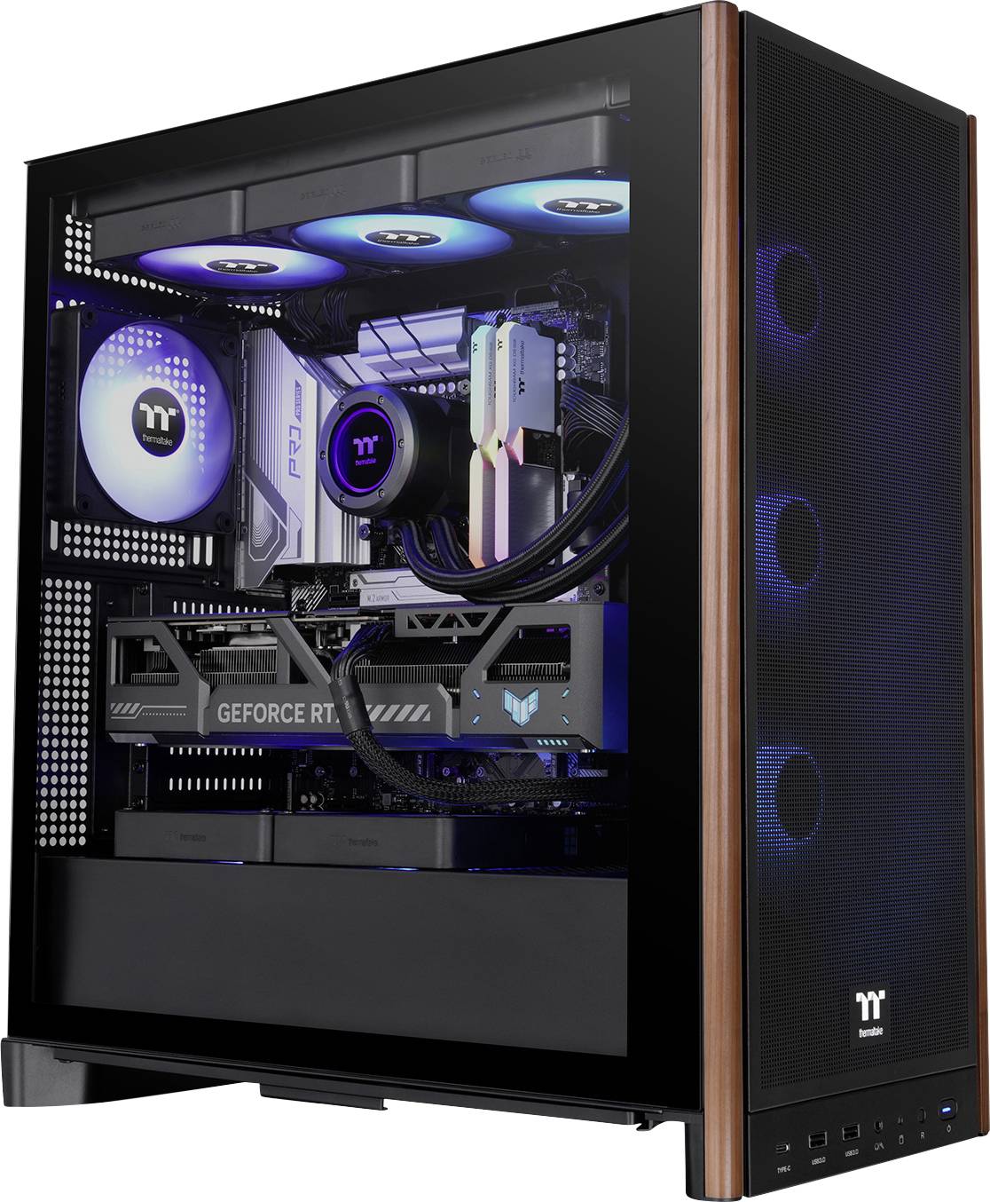 Une vue latérale transparente d'un boîtier d'ordinateur gaming montrant les composants internes, comprenant un ventilateur de refroidissement, une carte graphique et un éclairage RVB.