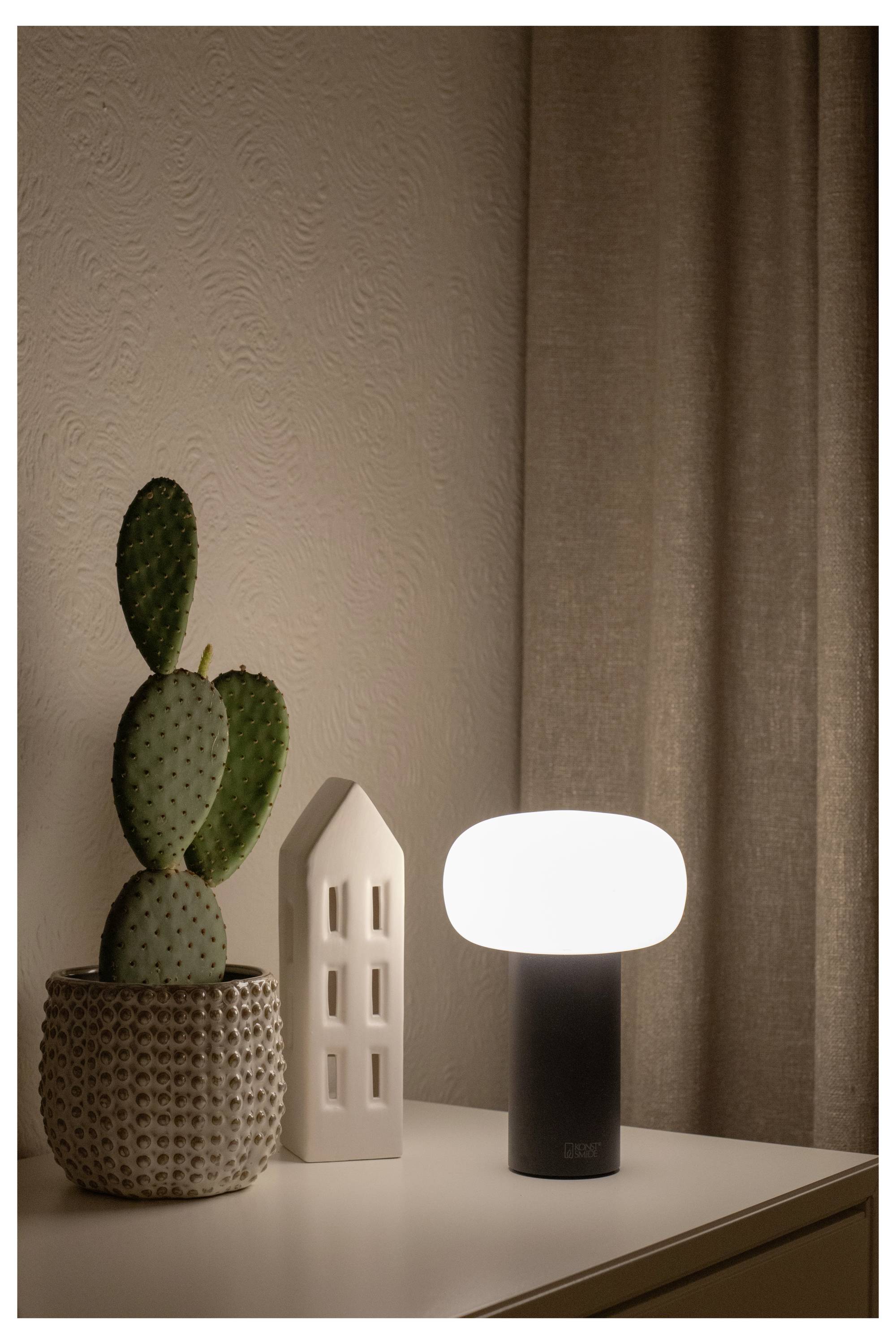 Konstsmide 7826-752 Antibes Lampe de poche LED sans fil noir