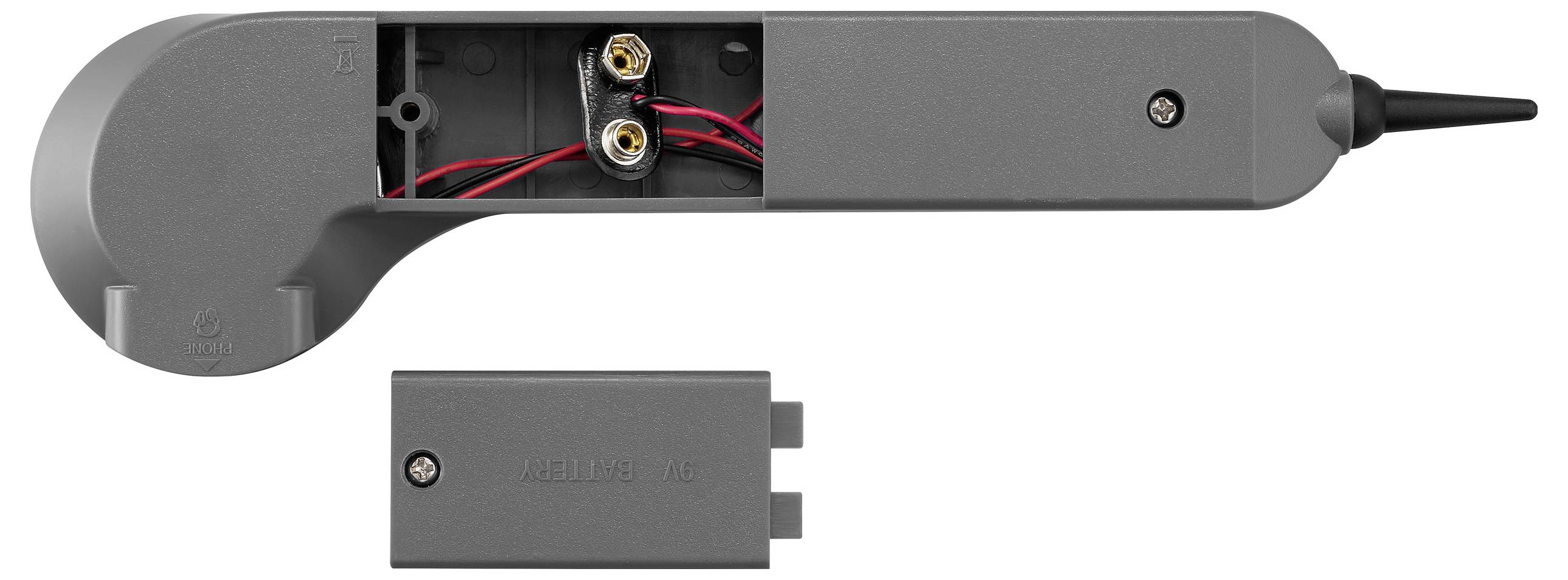 Un dispositif en plastique gris avec un compartiment ouvert montrant des câblages et deux bornes de batterie. Un couvercle détaché porte l'inscription « KELLAM 10 ».