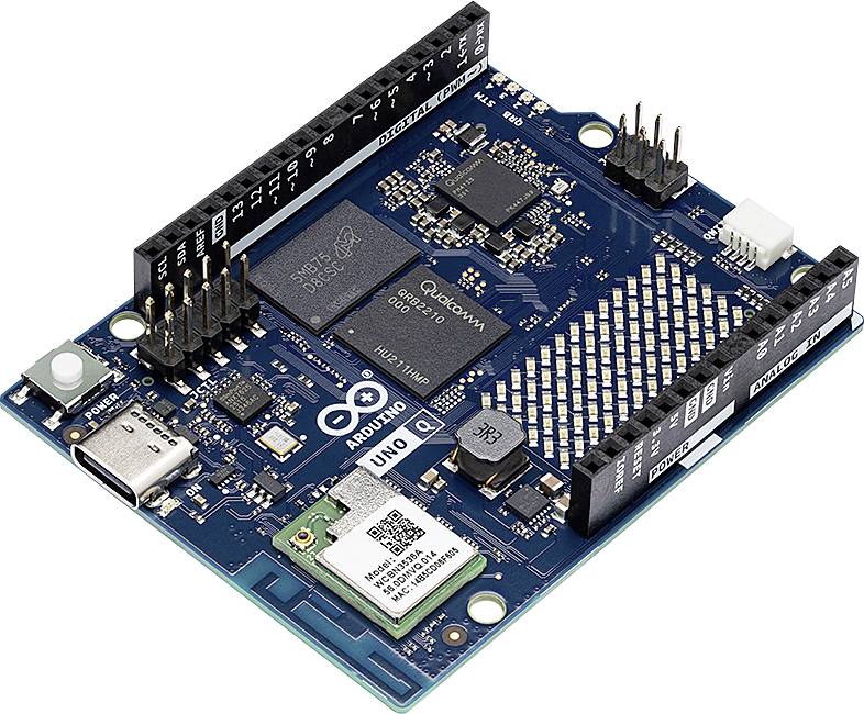 « Une carte de circuit Arduino compacte dotée de divers composants et d'un port USB-C, conçue pour le prototypage et le développement électronique. »