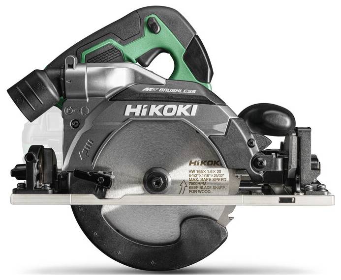 Une scie circulaire HiKOKI avec une poignée verte et noire, équipée d'un moteur sans balais.