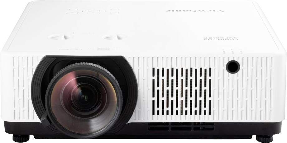 Projecteur blanc avec un grand objectif à l'avant, doté de grilles de ventilation sur les côtés.