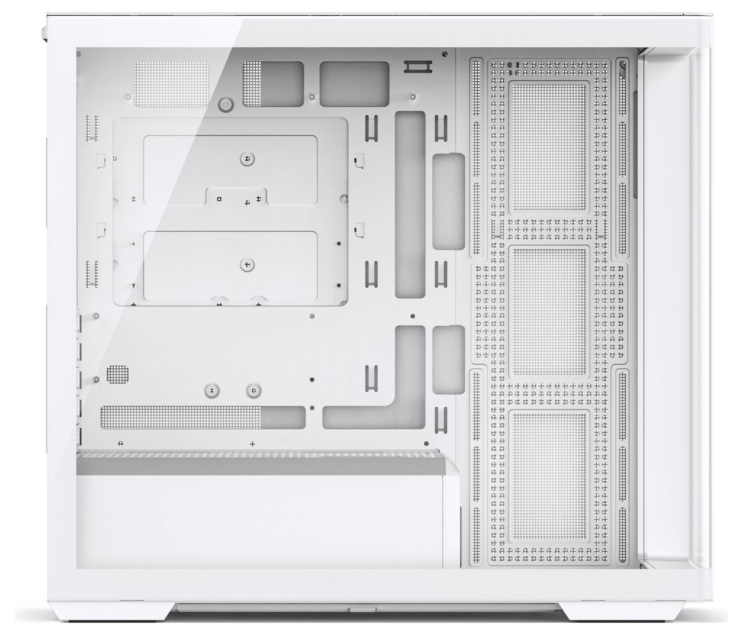 Un boîtier d'ordinateur blanc vide avec plusieurs zones de ventilation et des espaces de montage pour les composants. L'intérieur est visible, révélant une conception spacieuse.