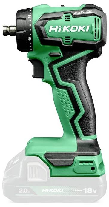 Un tournevis à chocs HiKOKI 18V vert et noir, avec l'inscription « HiKOKI » sur le côté, présentant des détails de préhension et le contour d'une batterie à la base.