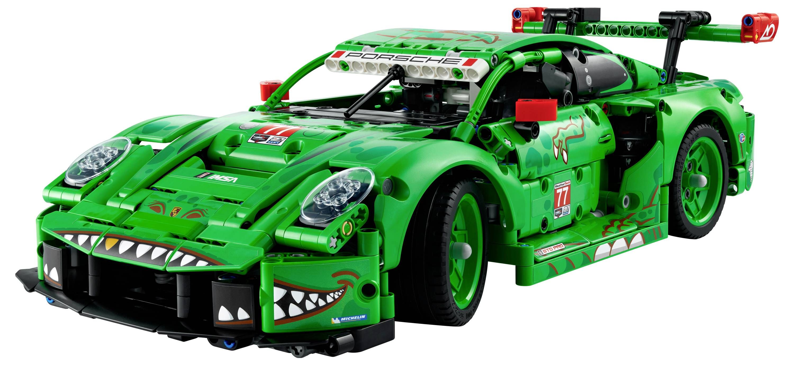 Une voiture de course LEGO vert vif, dotée d'une expression féroce, arborant des marques de sponsors visibles et des autocollants de compétition, révélant un design des plus détaillés et sophistiqués.
