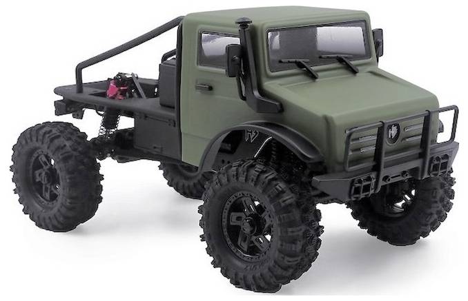 Un véhicule tout-terrain télécommandé vert avec de grandes roues et un châssis arrière apparent, conçu pour des terrains accidentés.