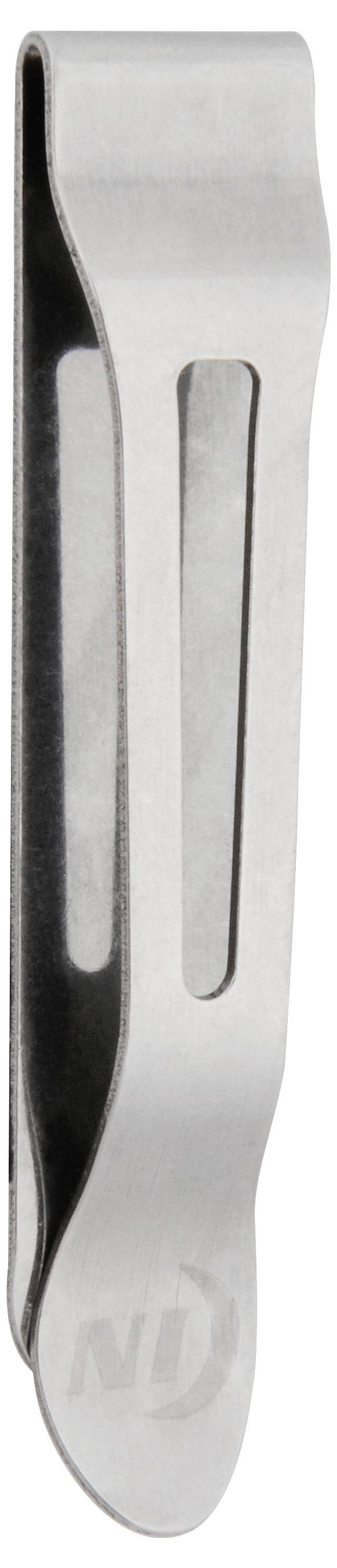 Un clip à billets en métal au design épuré et minimaliste, avec un logo gravé au bas.