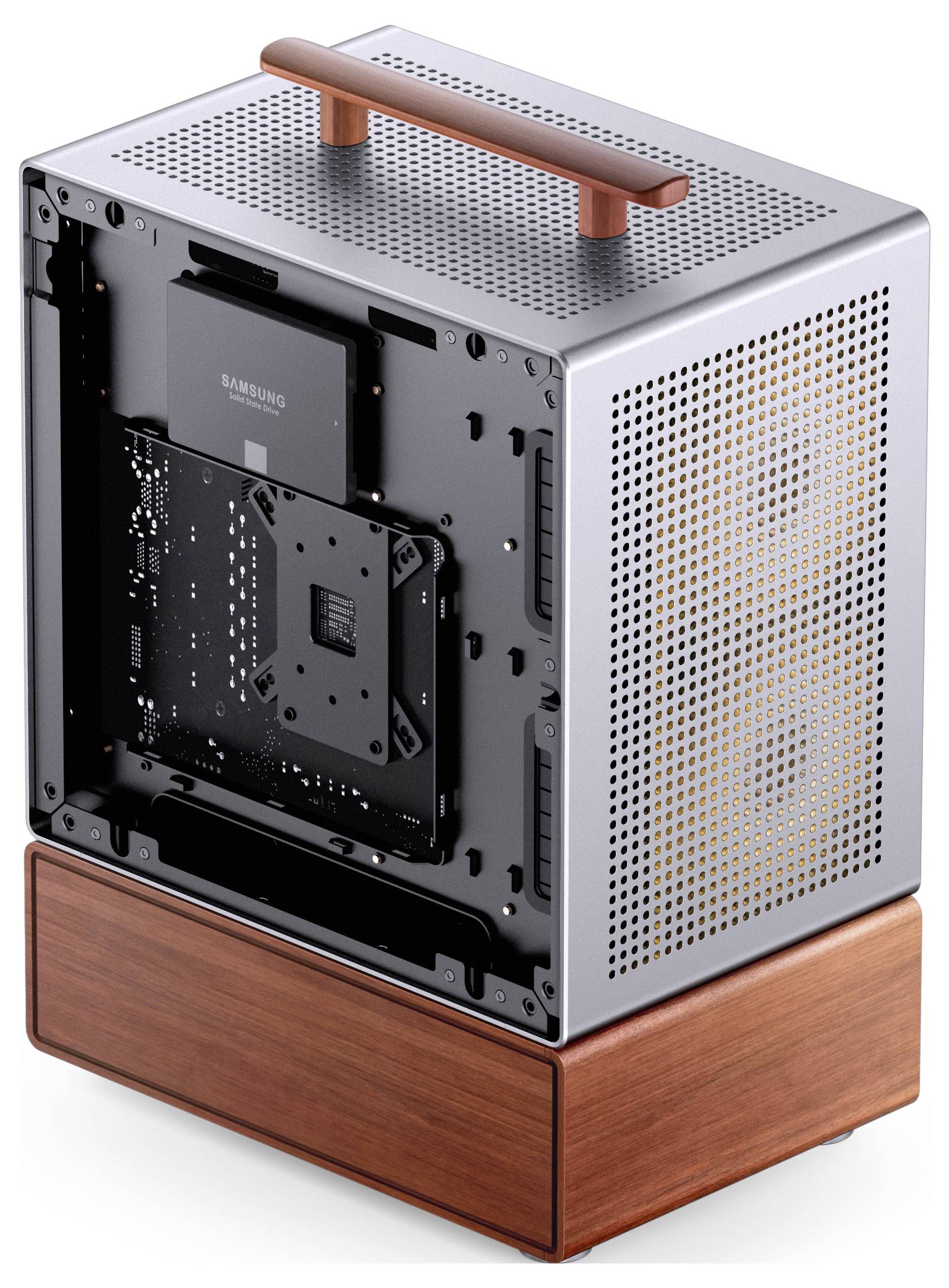 Un boîtier d'ordinateur compact, de forme cubique, avec un châssis métallique perforé, une base en bois et une poignée sur le dessus, partiellement ouvert pour dévoiler son intérieur.