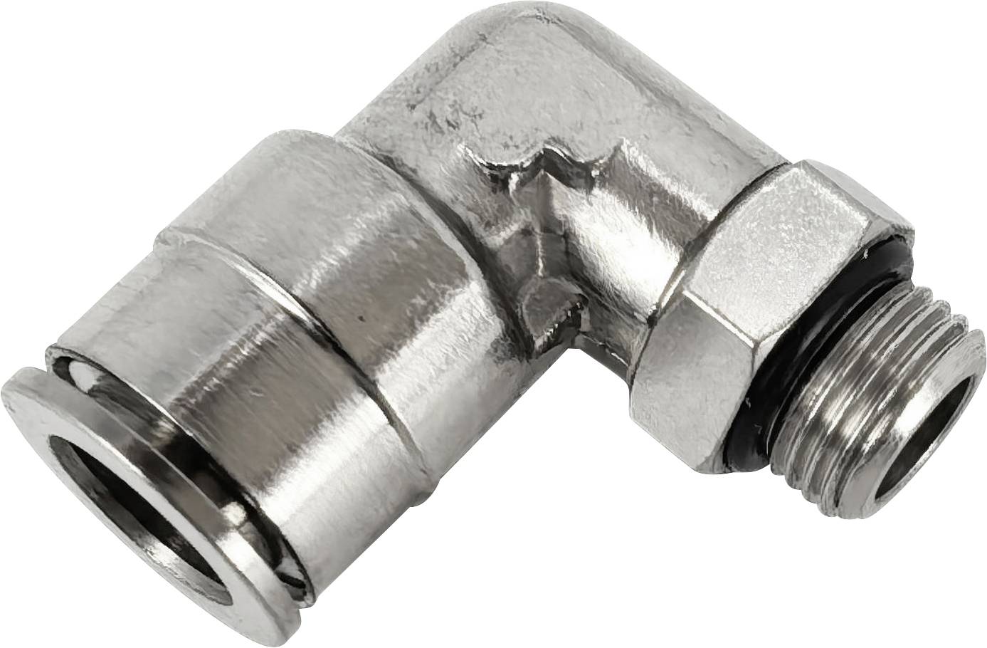 Raccord de coude de tuyauterie en métal à 90 degrés avec extrémité mâle filetée et extrémité femelle lisse, utilisé pour connecter des conduites de plomberie ou pneumatiques.