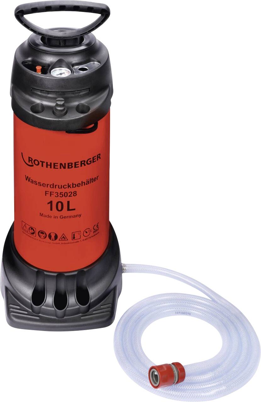 Un réservoir de pression d'eau 'Rothenberger' rouge d'une capacité de 10 litres, avec une poignée supérieure noire et un tuyau transparent attaché.