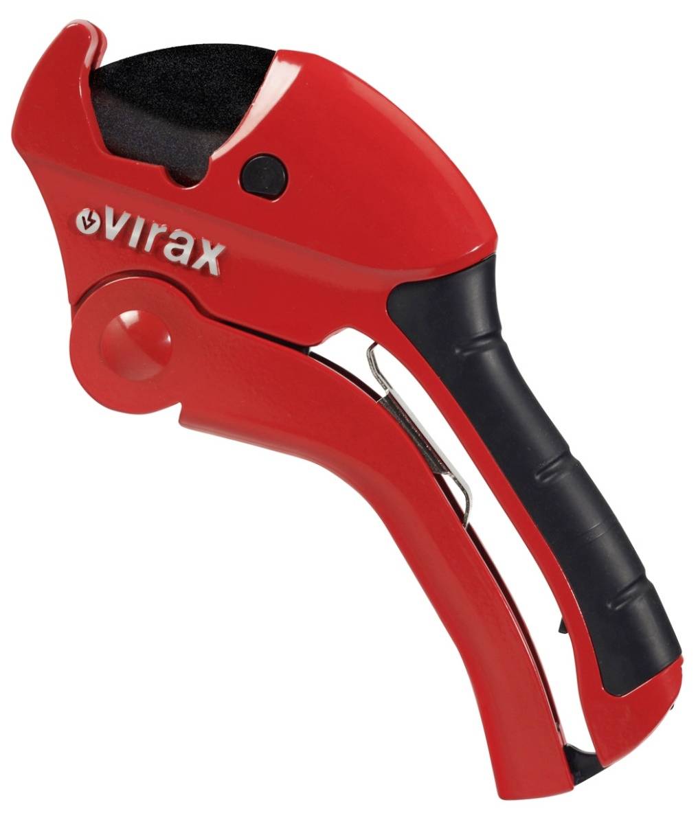 Coupe-tube Red Virax avec poignée noire, présenté sur un fond blanc.