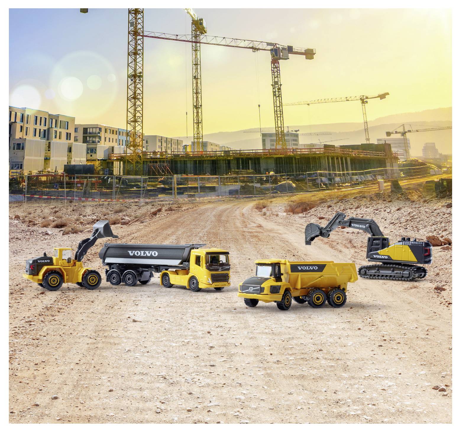 Majorette Volvo Construction 4 Pieces Gift Pack modèle fini Modèle réduit d'engin de chantier