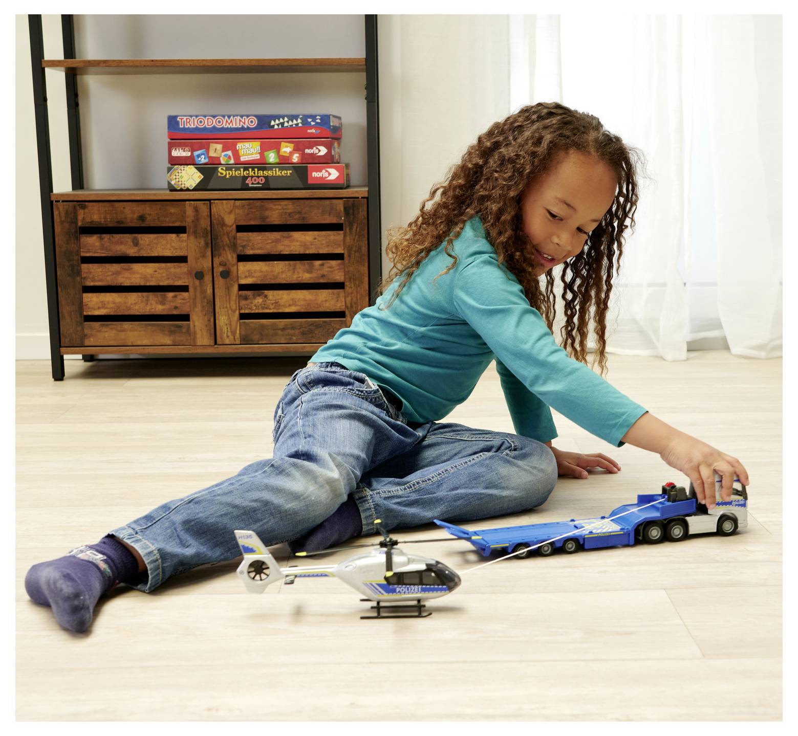 Majorette Volvo Truck + Airbus Police Helicopter modèle fini Modèle réduit de véhicule d'intervention