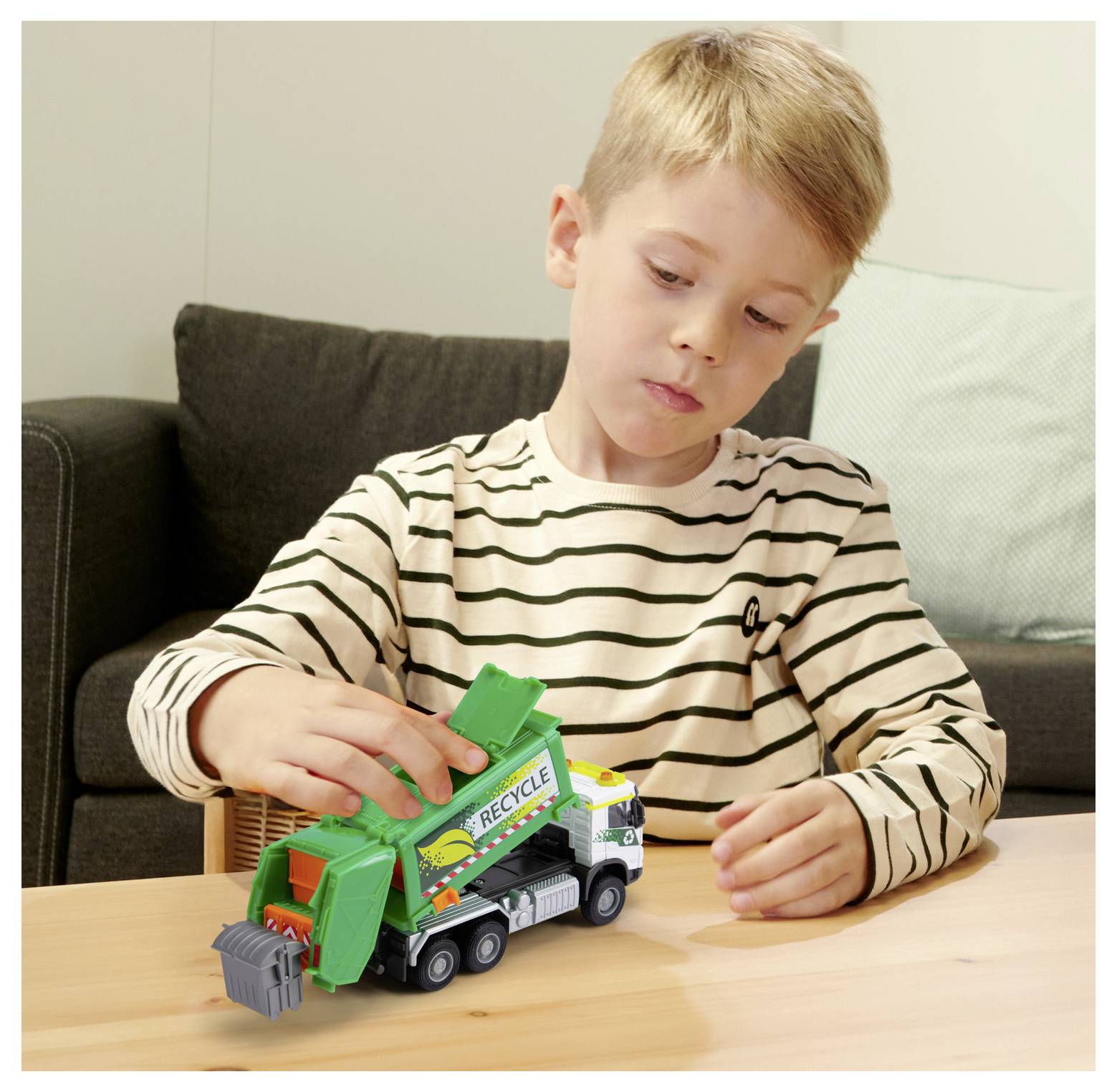 Majorette Volvo FMX Truck Garbage Collector modèle fini Modèle réduit d'engin de chantier