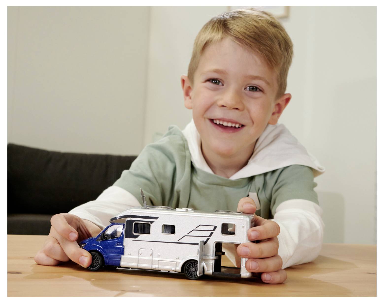 Majorette Hymer Camper Classe B modèle fini Modèle réduit de voiture