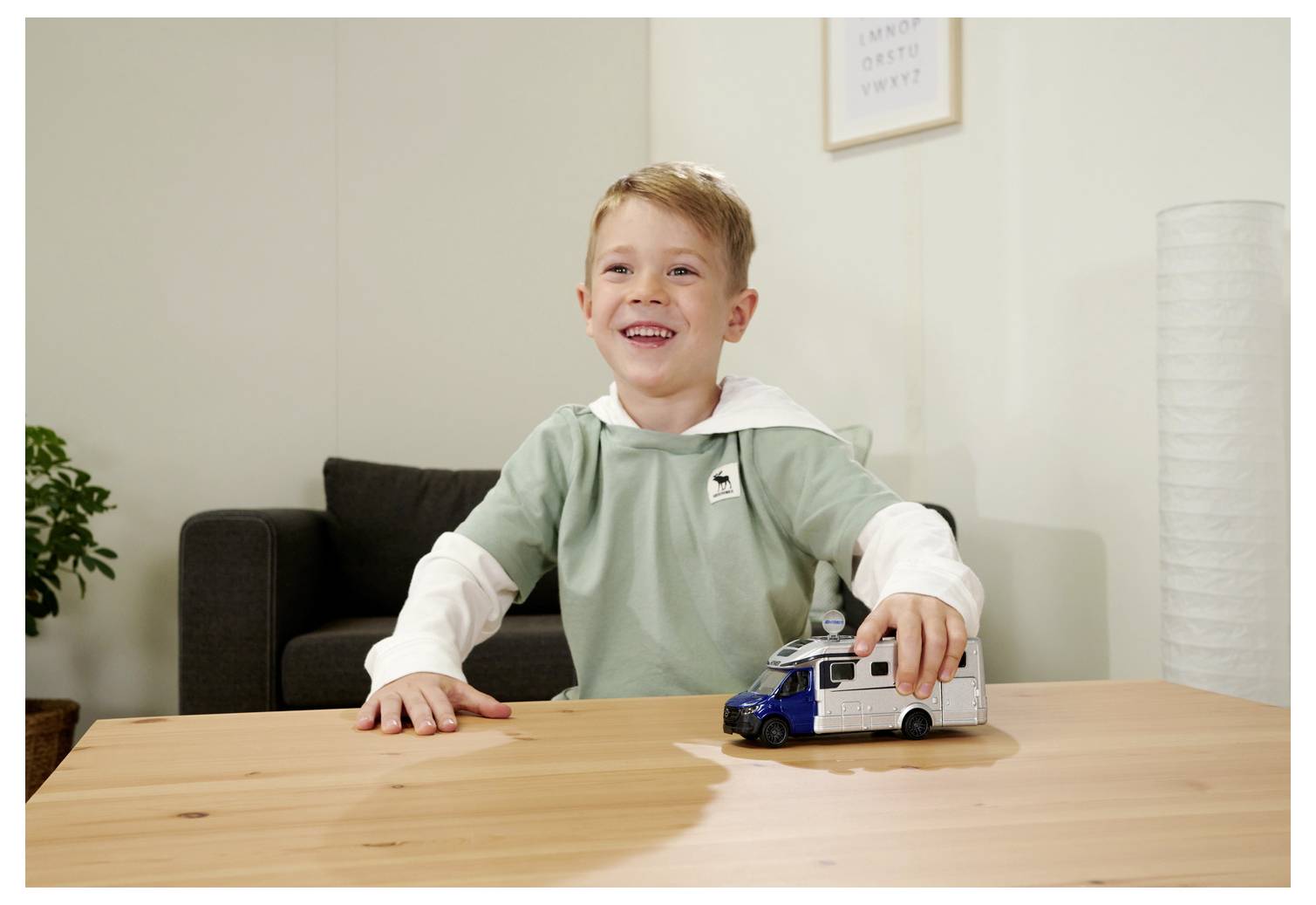 Majorette Hymer Camper Classe B modèle fini Modèle réduit de voiture