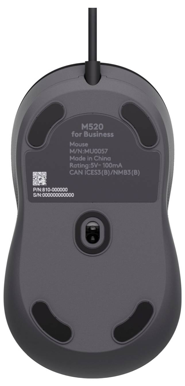 Le dessous d'une souris d'ordinateur noire affiche le modèle « M520 for Business », fabriquée en Chine, avec un code QR et des numéros de série.